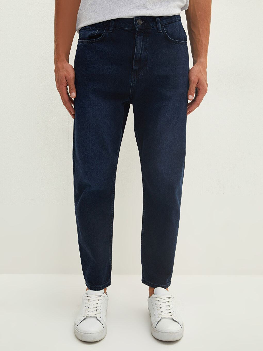 710 Loose Fit Men's Jeans-2