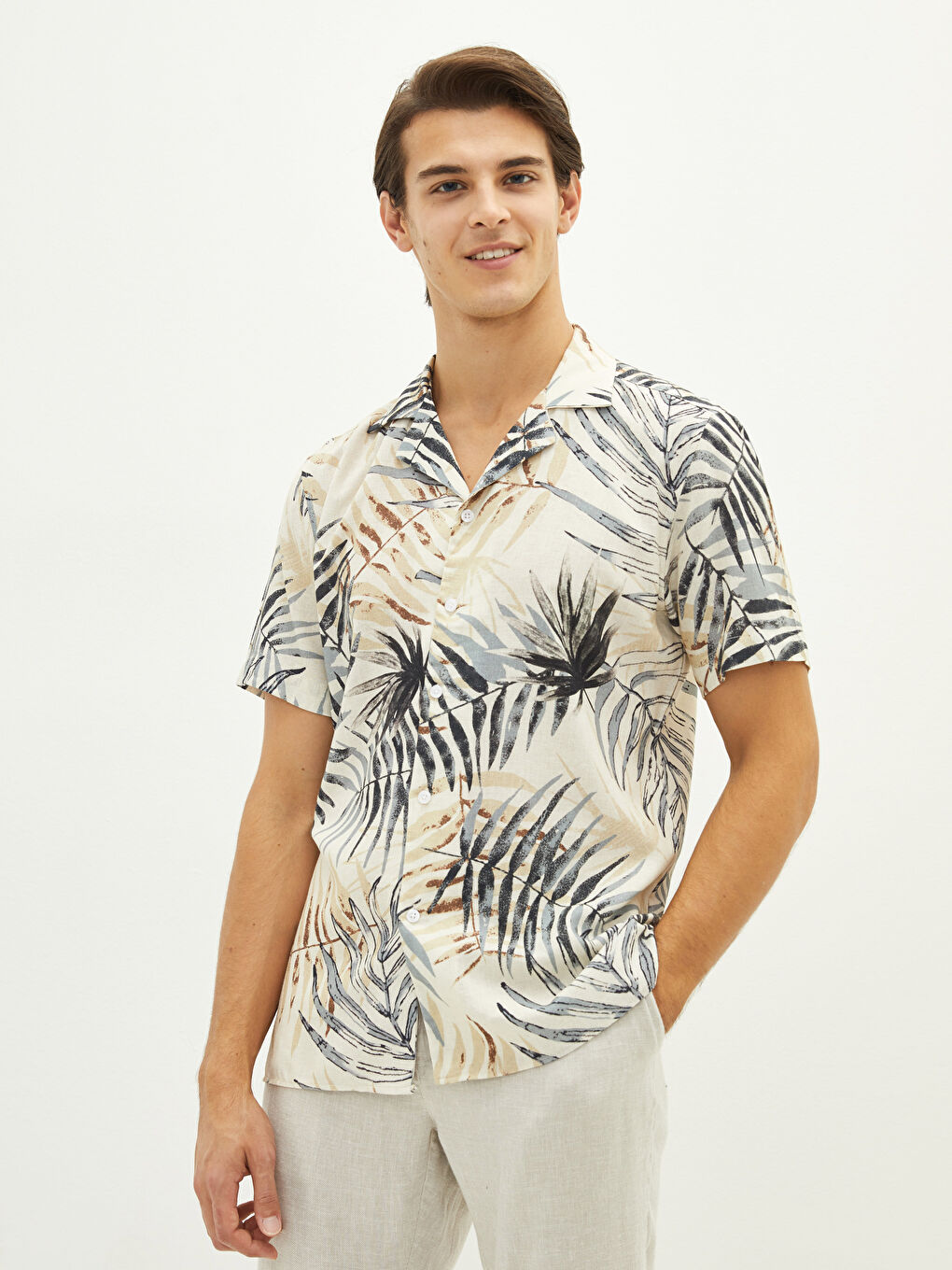 قميص رجالي ضيق بنقشة وأكمام قصيرة للرجال-1