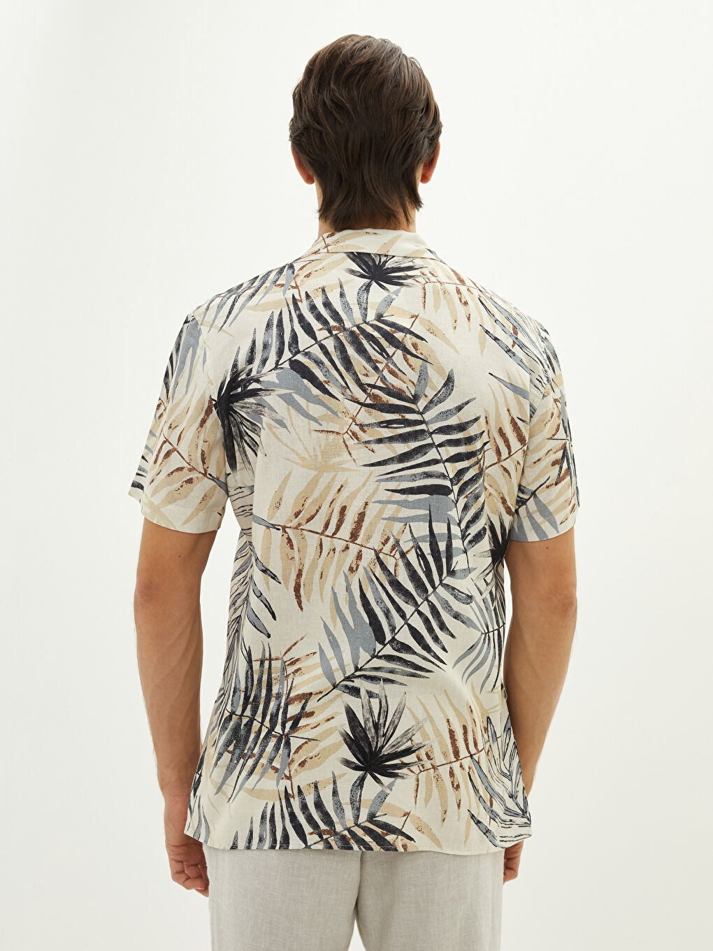 قميص رجالي ضيق بنقشة وأكمام قصيرة للرجال-4