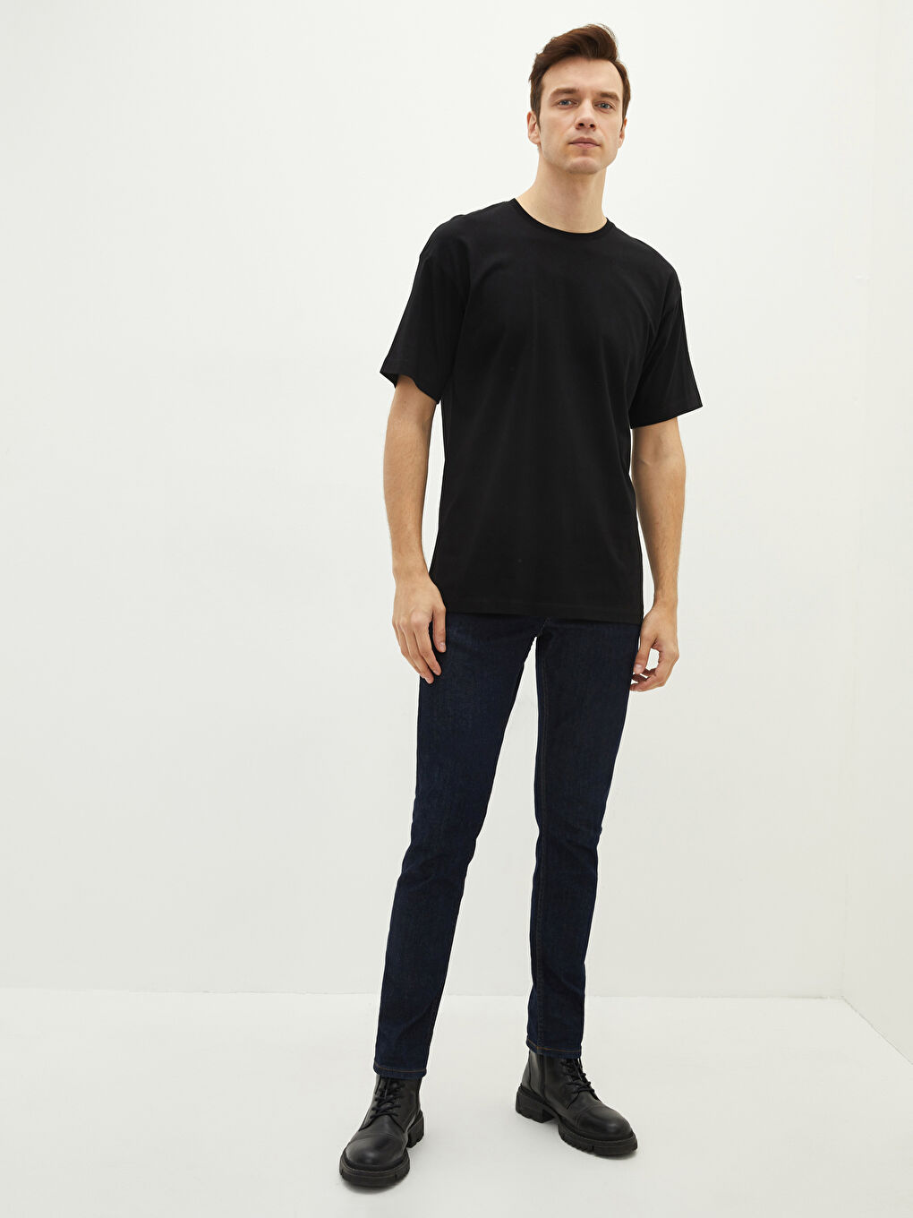 LCWAIKIKI Basic T-shirt Basique à Manches Courtes et Col Rond pour Hommes -S1M392Z8-CVL