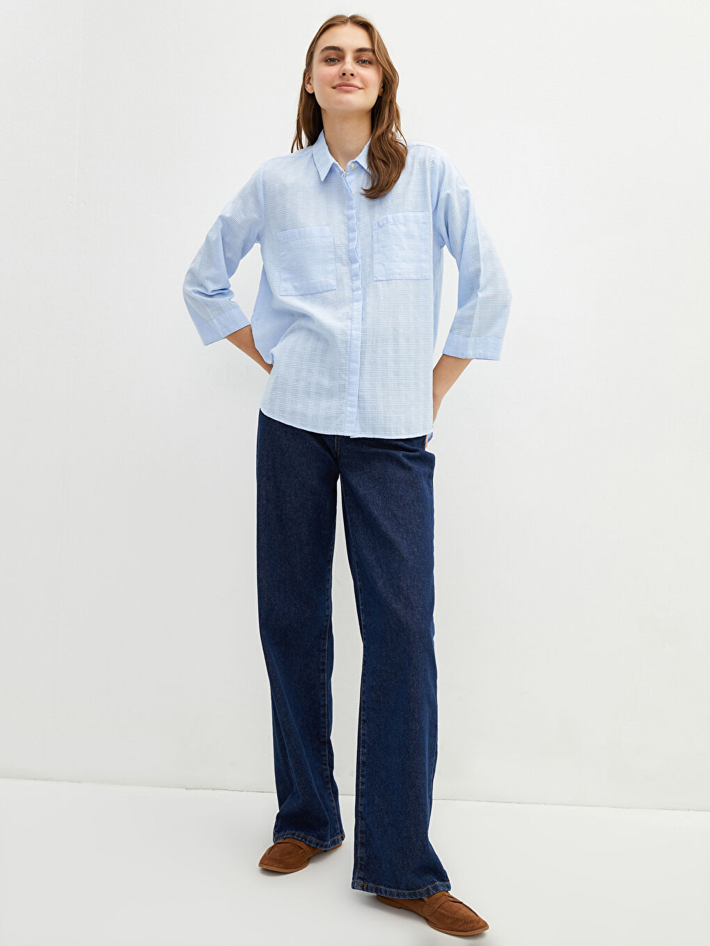 Mavi Gizli Düğme Kapamalı Çizgili Cep Detaylı Uzun Kollu Poplin Kadın Gömlek-1