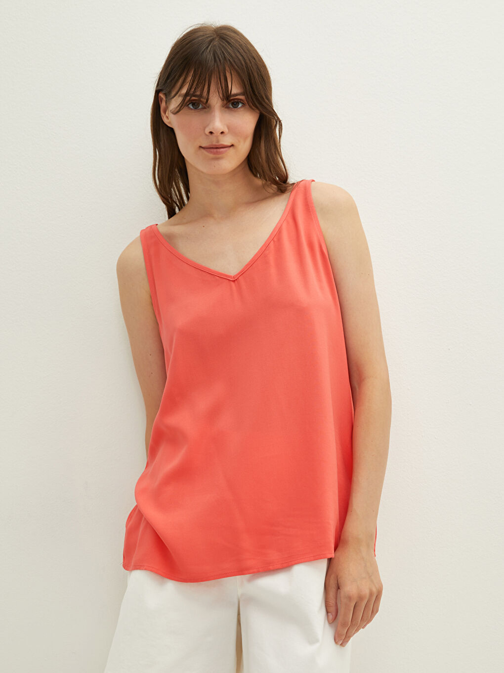 LCWAIKIKI Classic V Neck Straight Strap Viscose Women's Blouse -S1M597Z8-GPU