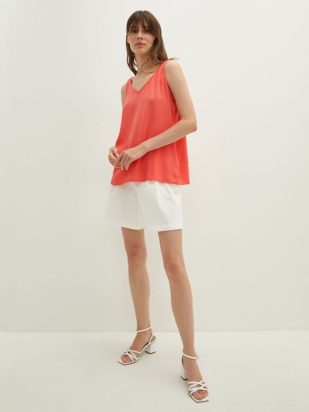 LCWAIKIKI Classic V Neck Straight Strap Viscose Women's Blouse -S1M597Z8-GPU