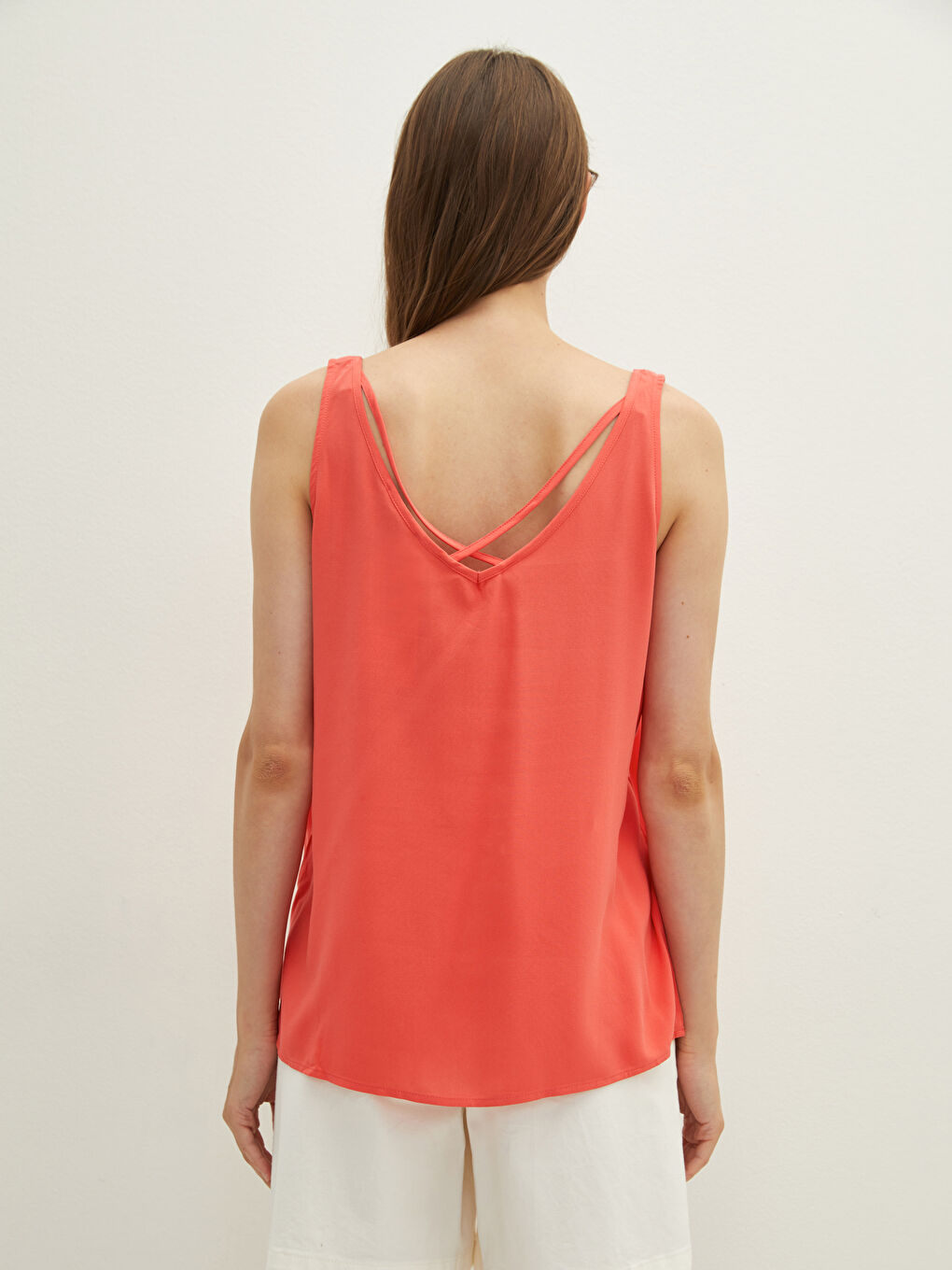 LCWAIKIKI Classic V Neck Straight Strap Viscose Women's Blouse -S1M597Z8-GPU