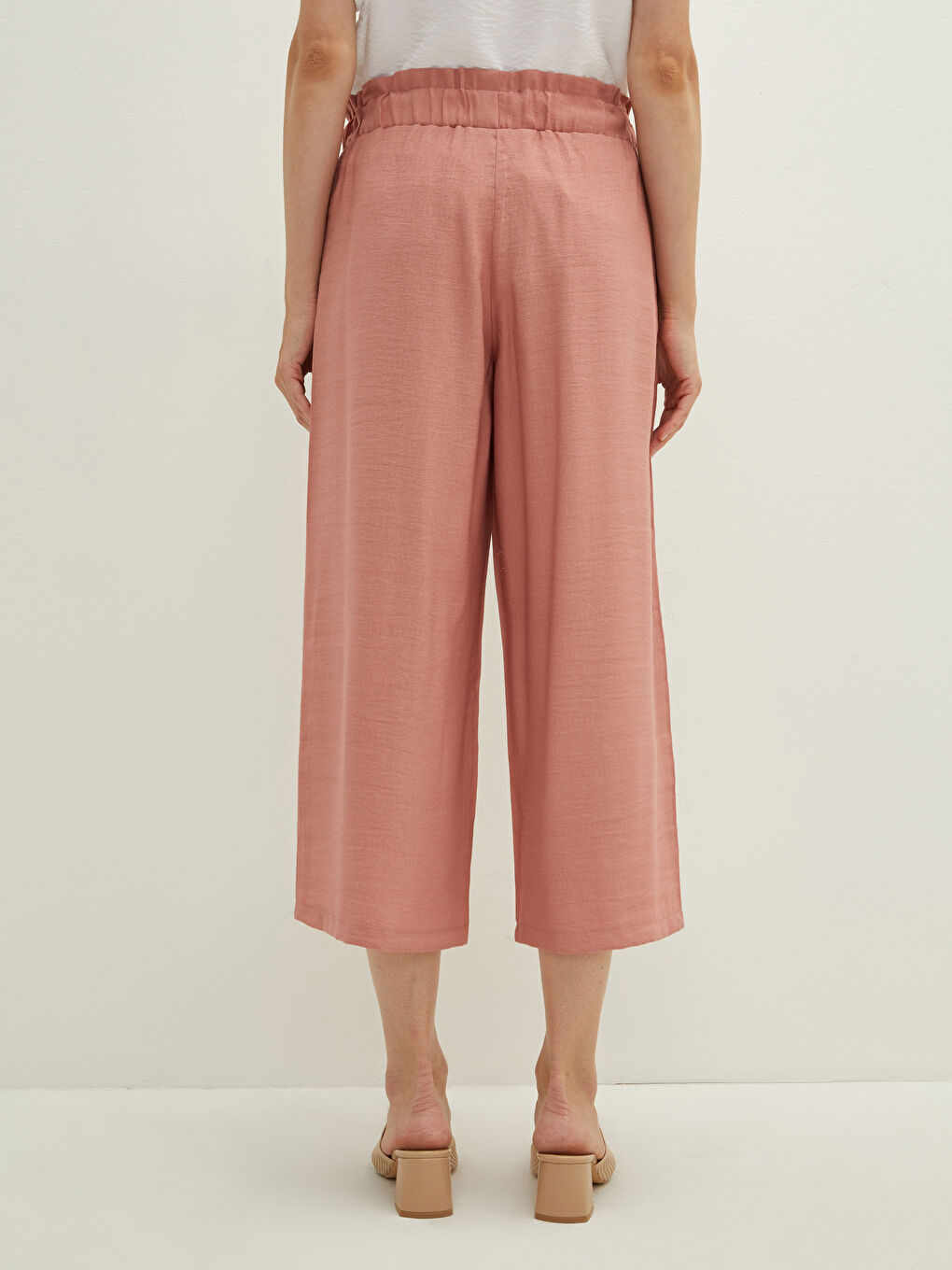 Pembe Kadın Beli Lastikli Rahat Kalıp Düz Kapri-4
