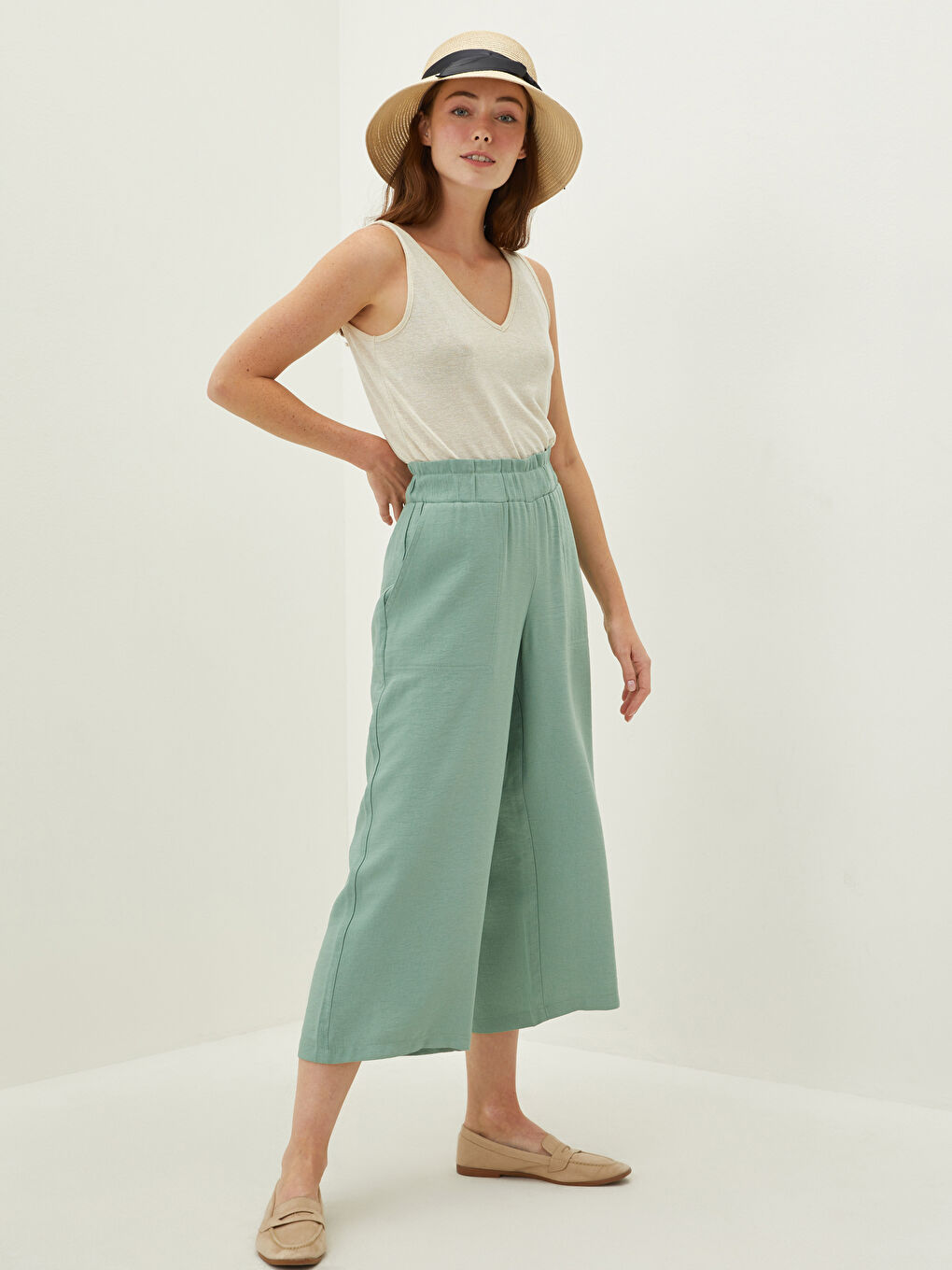 Yeşil Kadın Beli Lastikli Rahat Kalıp Düz Kapri-1