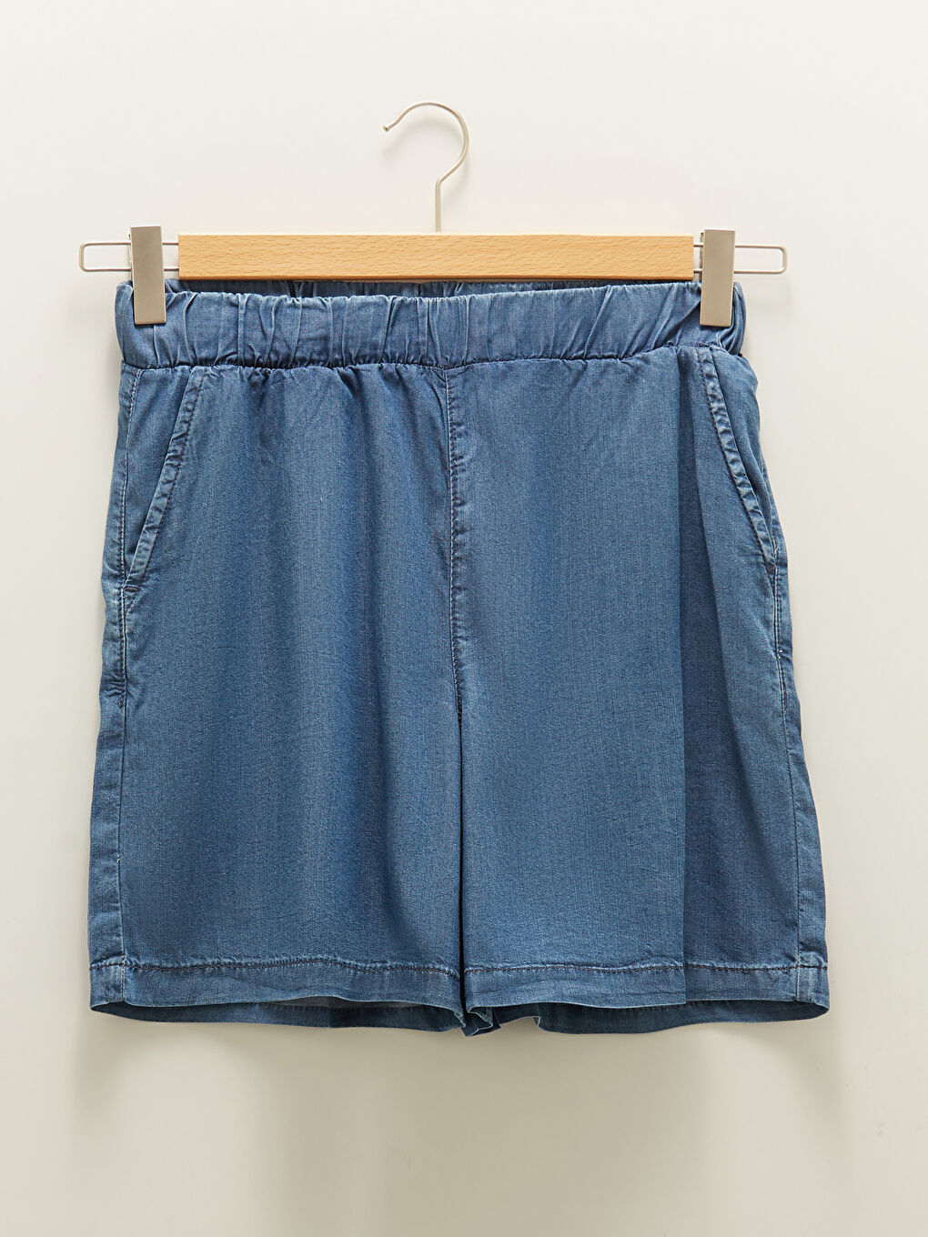 Elastic Waist Wide Fit Straight Pocket Detailed Women's Jean Shorts -S1M756Z8-563