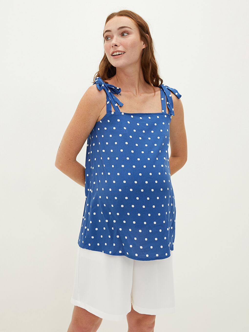 Lacivert Kare Yaka Askılı Puantiyeli Krinkle Kumaş Hamile Bluz-1