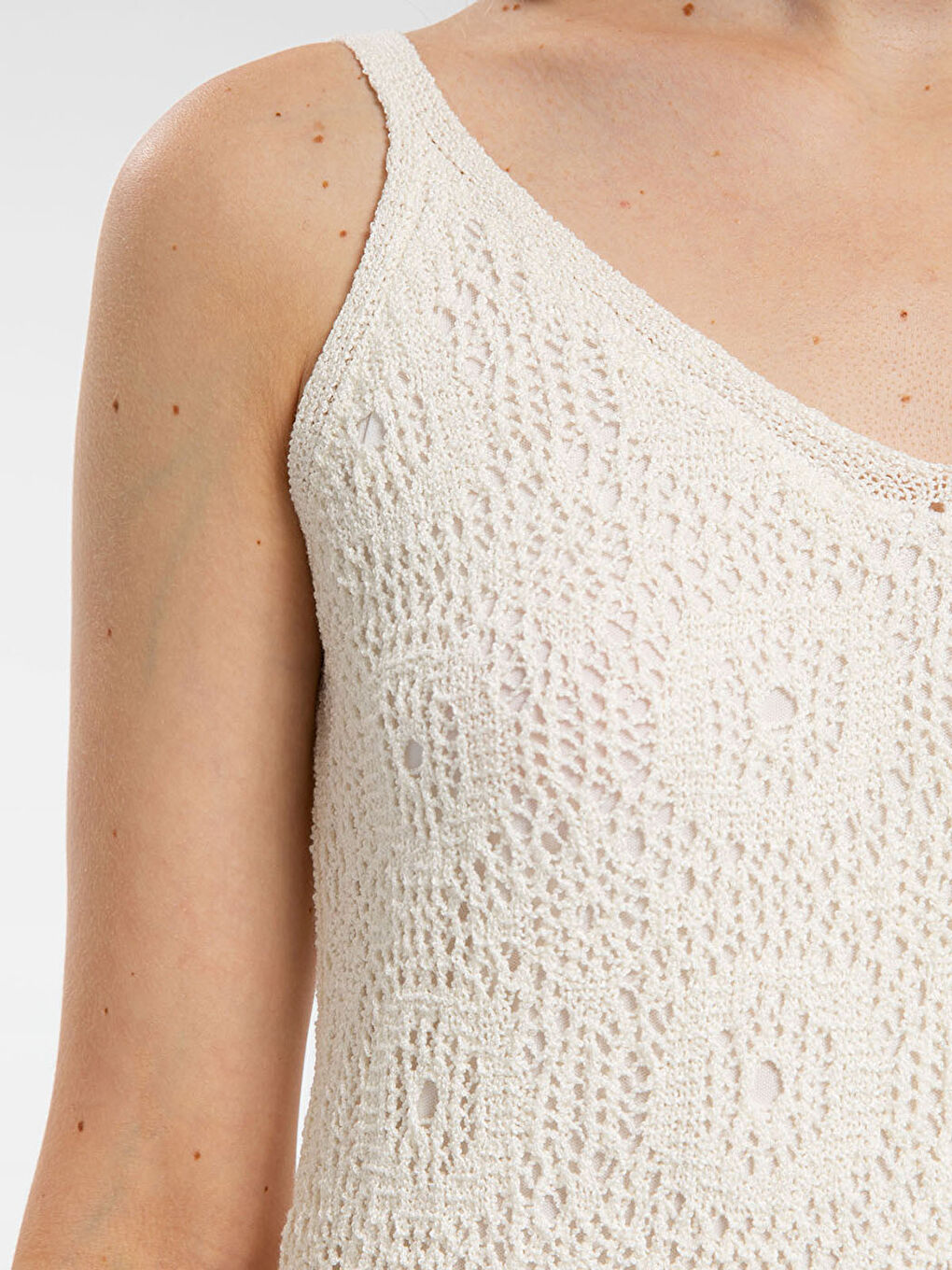 Beyaz AVRILE Askılı V Yaka Motif Ajurlu Ponpon Detaylı Kadın Triko Elbise-4