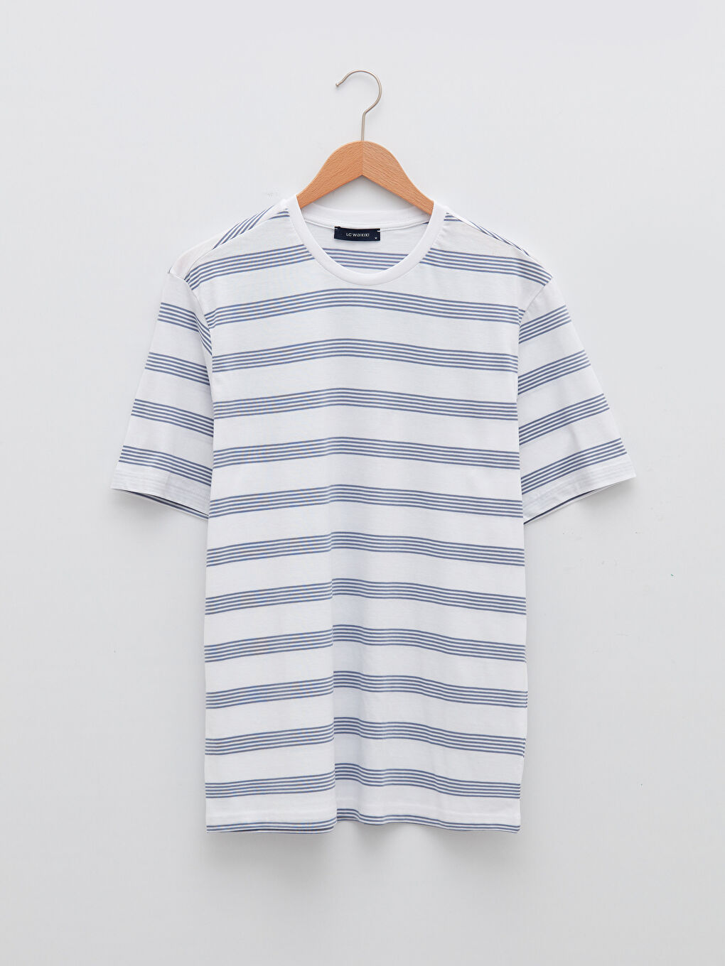 LCWAIKIKI Classic Crew Neck Short Sleeve Striped Jersey Men's T-Shirt -S1M908Z8-LEN