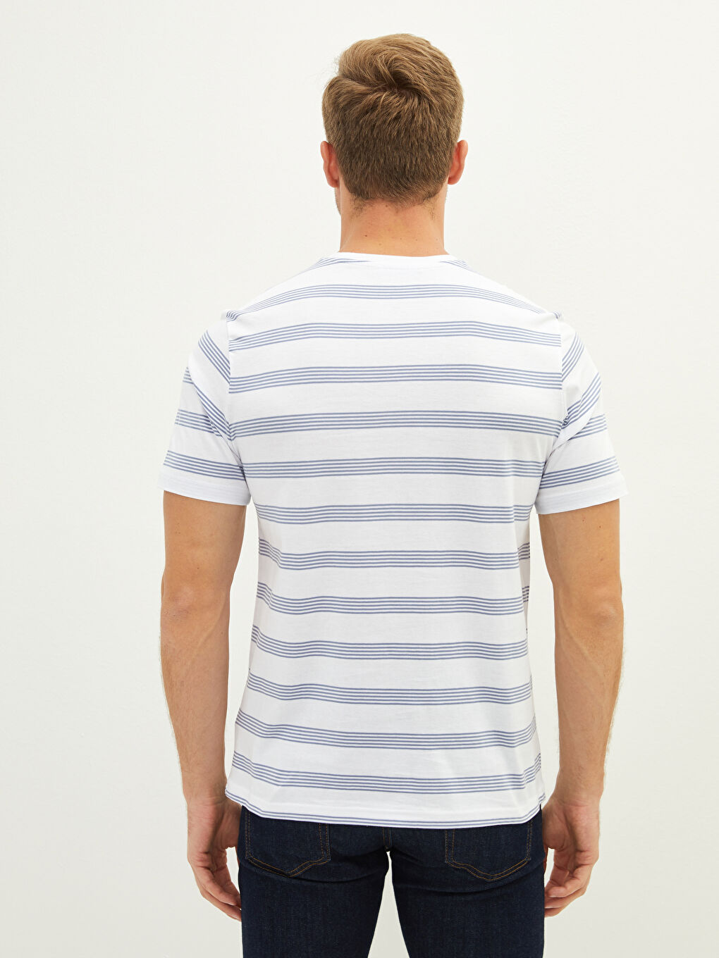 LCWAIKIKI Classic Crew Neck Short Sleeve Striped Jersey Men's T-Shirt -S1M908Z8-LEN