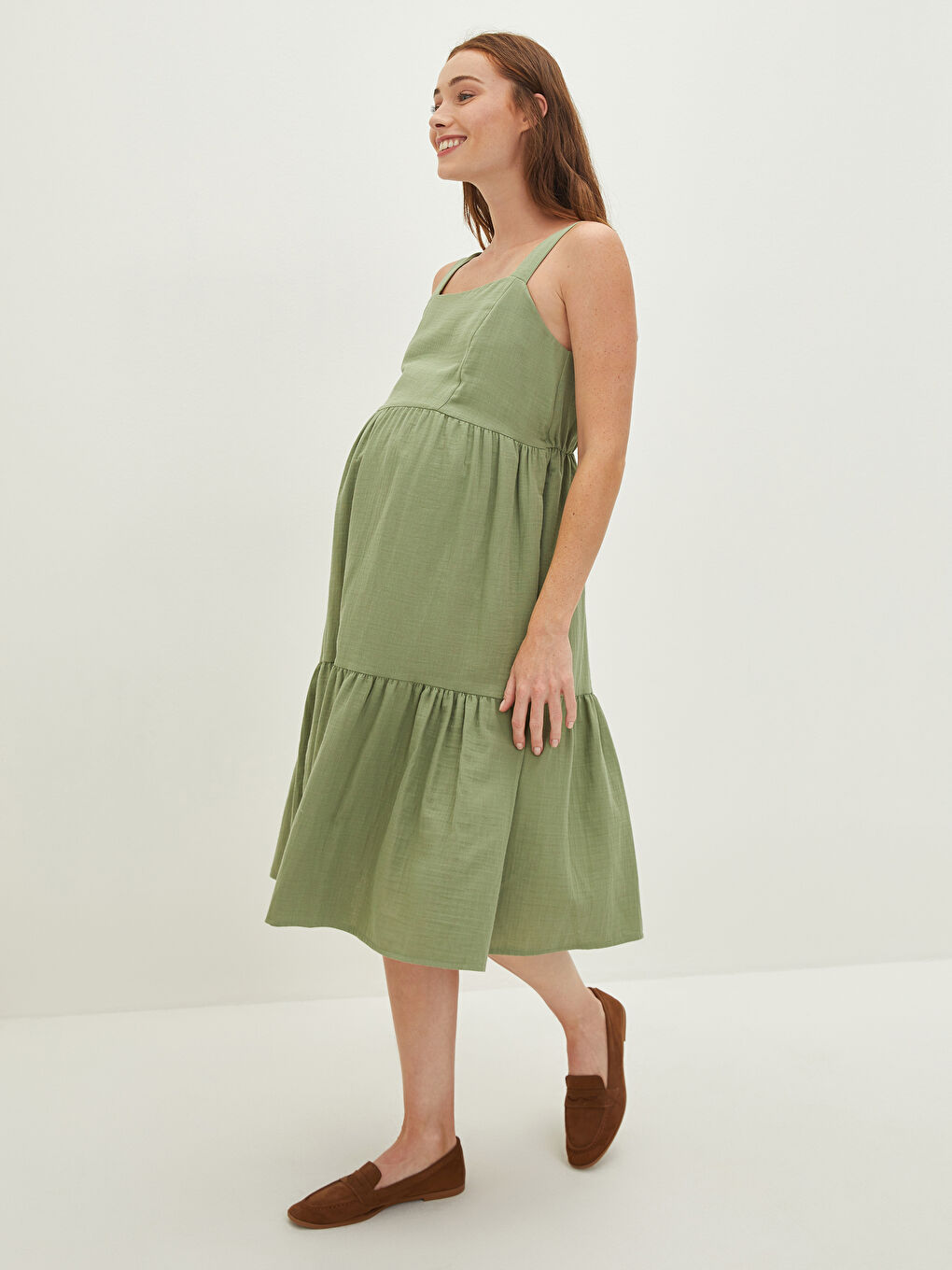 Rochie gravide simplă din poplin cu bretele și guler în formă de U-3