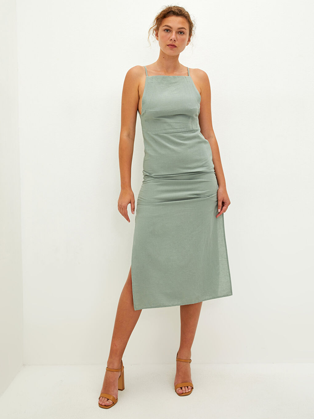 Haki Kadın Kare Yaka Düz Kolsuz Elbise