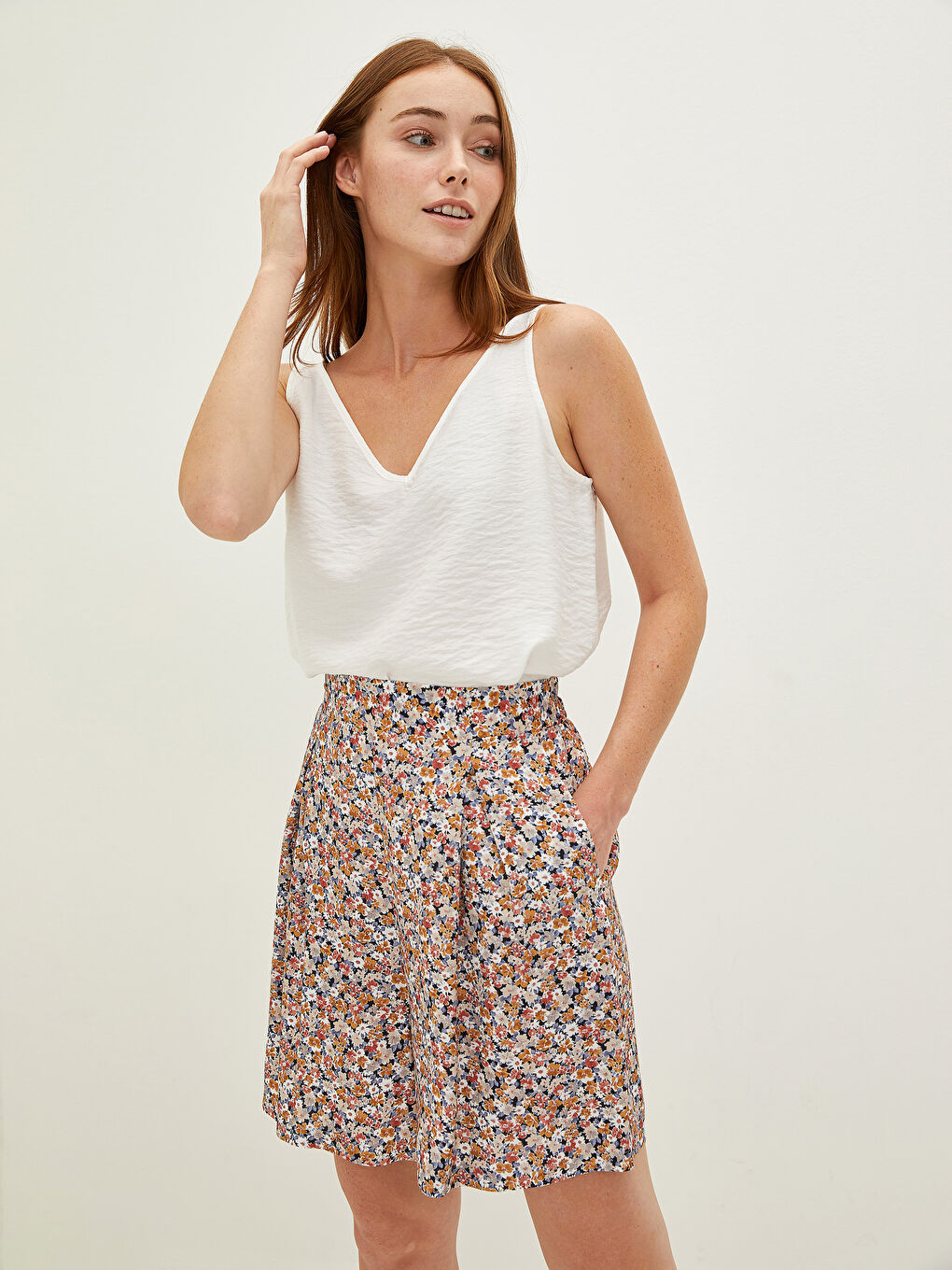 Šorts od viskoze sa cvetnim uzorkom, širokog kroja i elastičnim strukom za žene-1