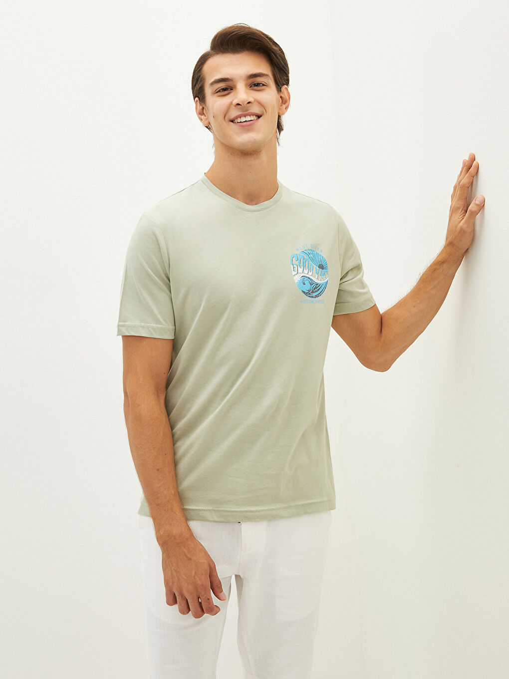 تيشيرت رجالي ياقة دائرية كم قصير مطبوع قطن ممشط-1