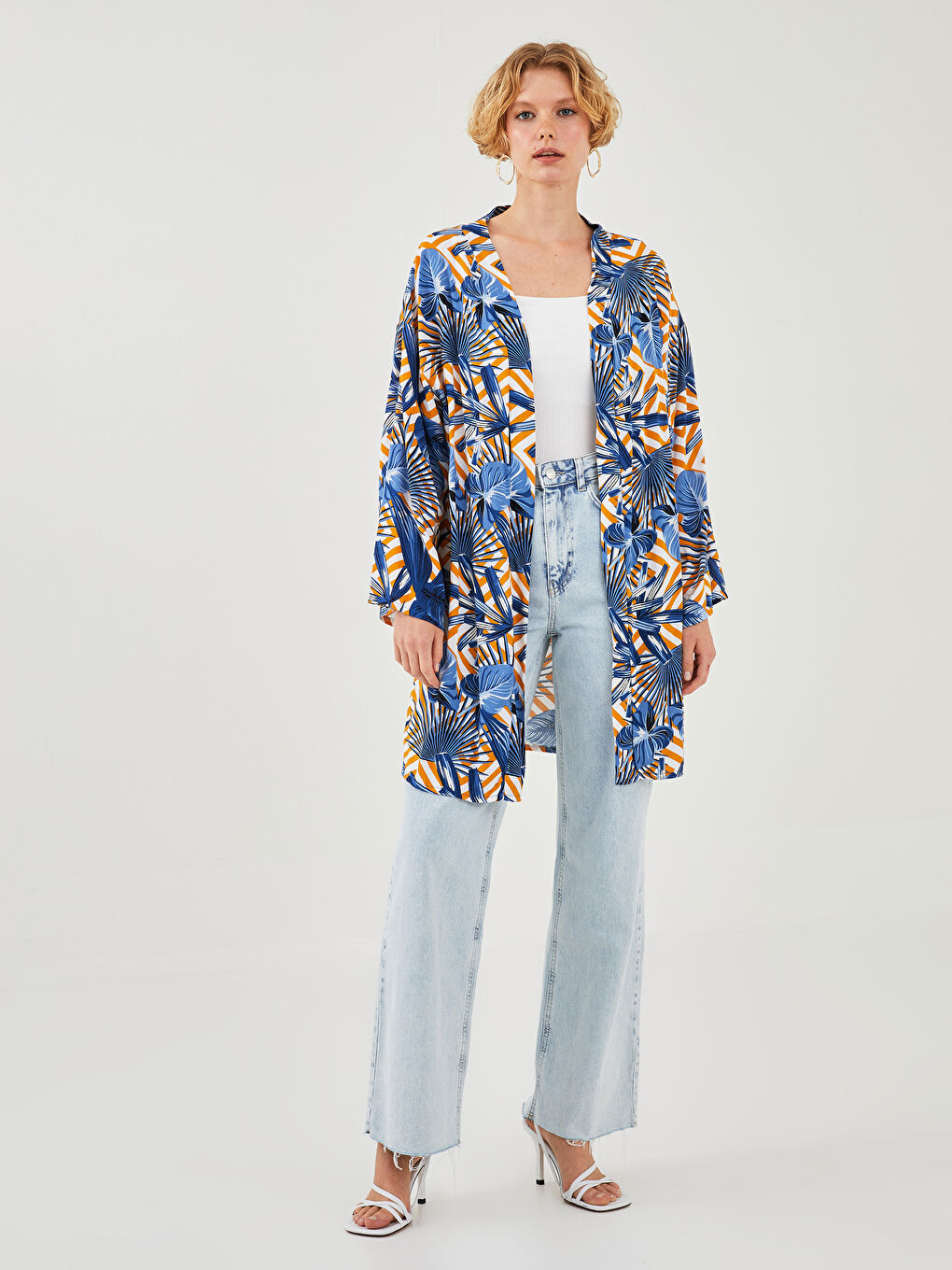 Mavi Şal Yaka Çiçekli Viskon Kadın Kimono-5