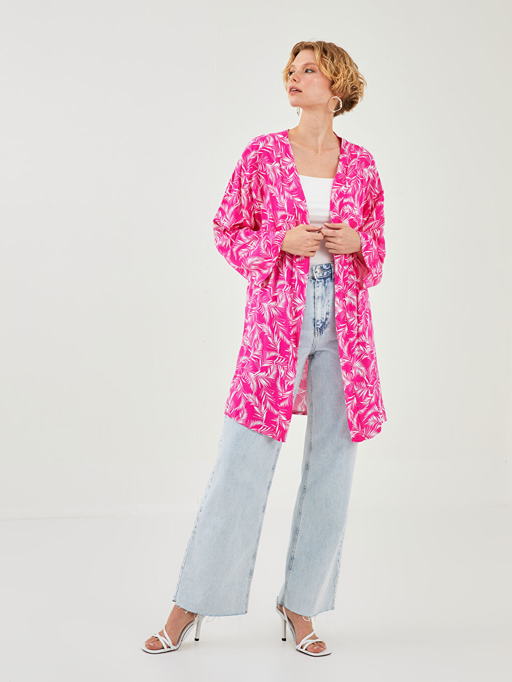 Pembe Şal Yaka Çiçekli Viskon Kadın Kimono-2