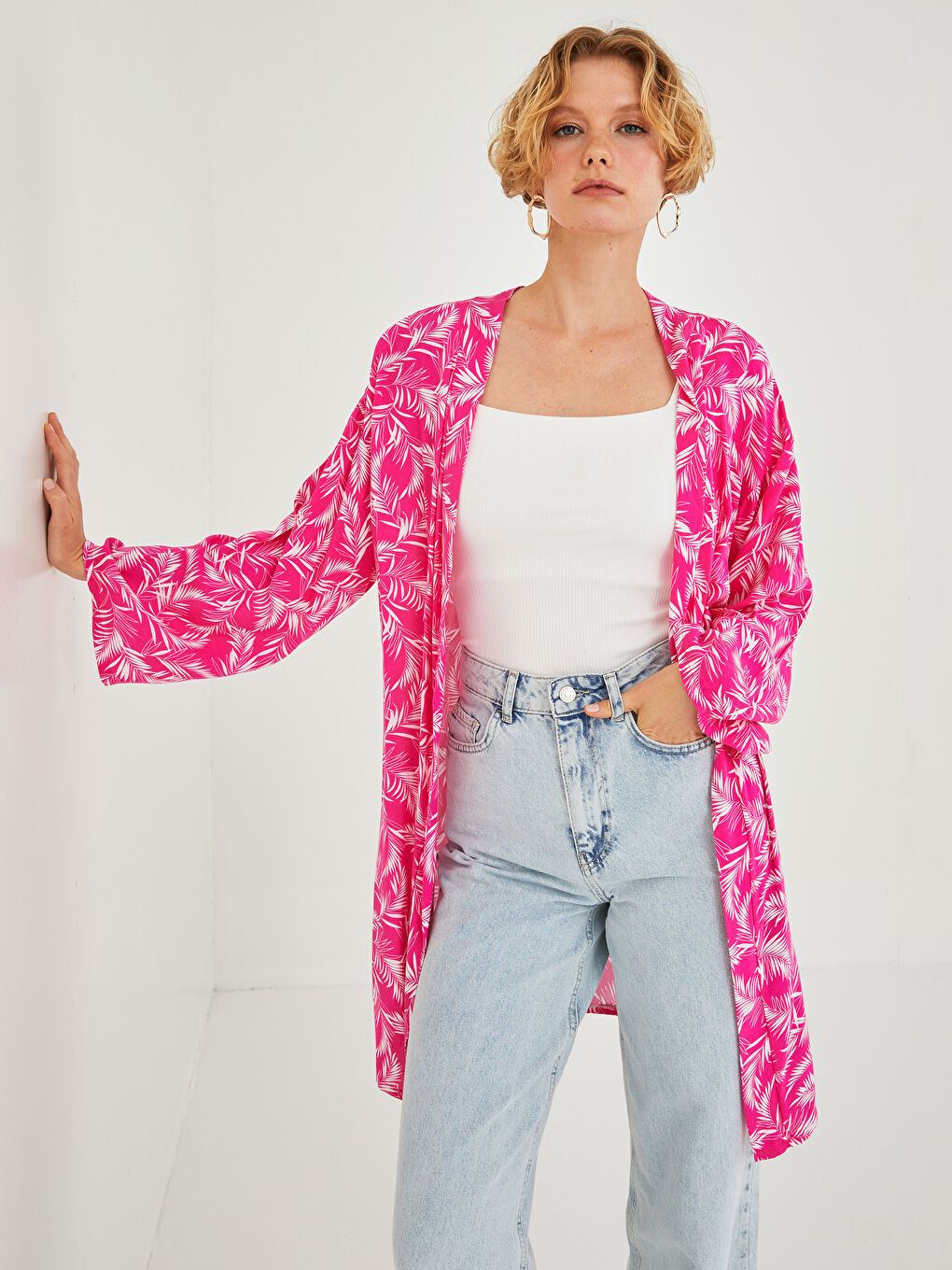 Pembe Şal Yaka Çiçekli Viskon Kadın Kimono