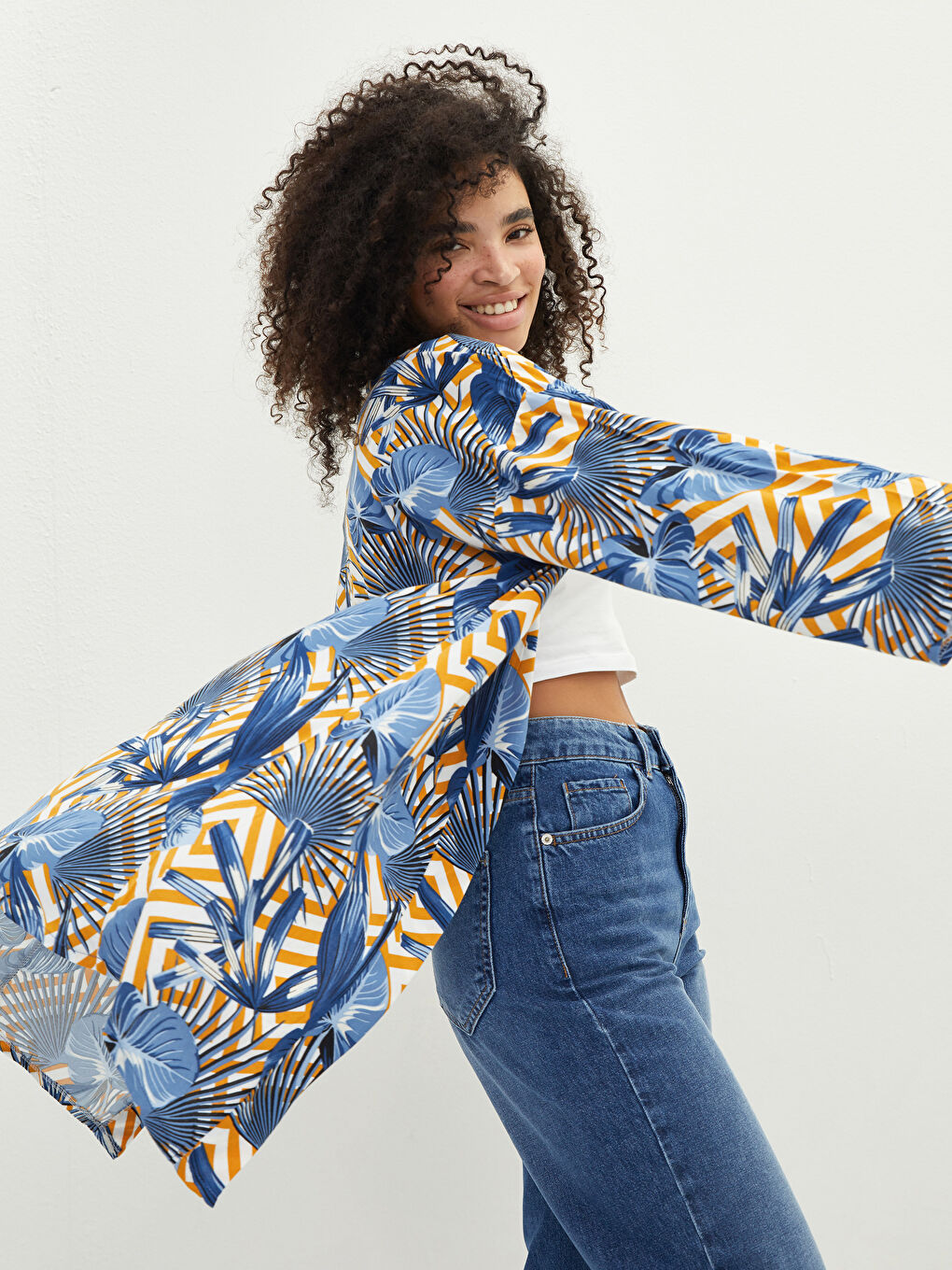 Mavi Şal Yaka Çiçekli Viskon Kadın Kimono