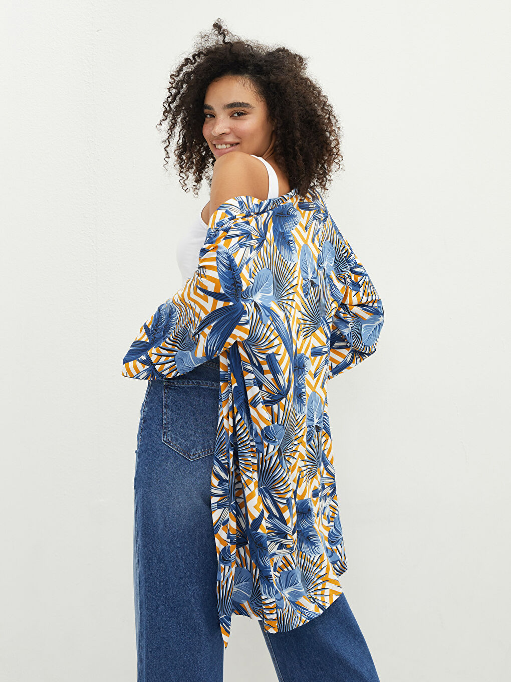 Mavi Şal Yaka Çiçekli Viskon Kadın Kimono-2