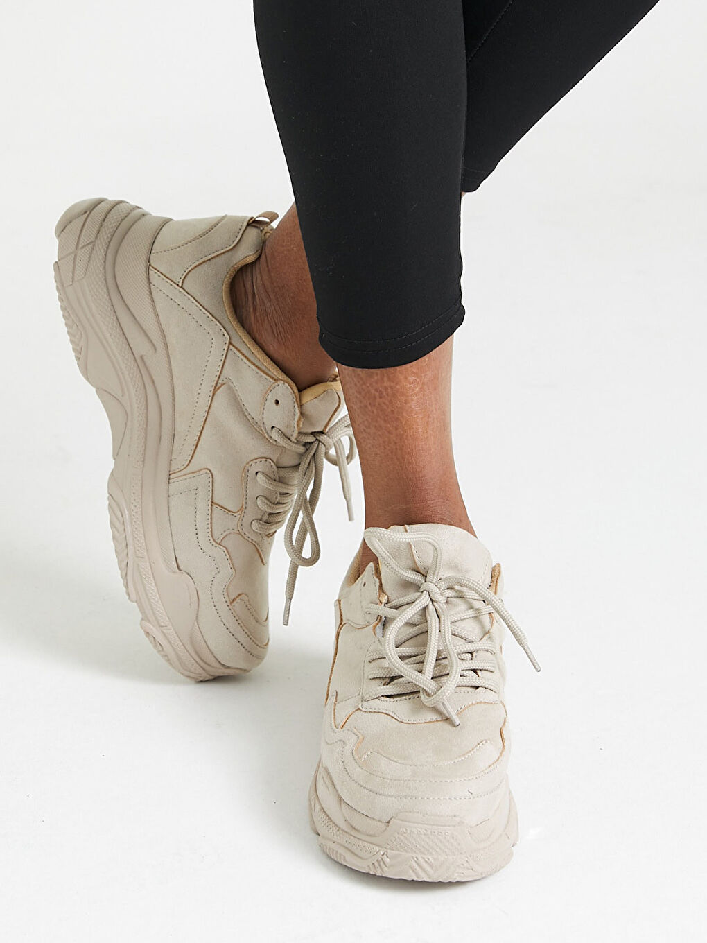 Bej Kalın Tabanlı Bağcıklı Kadın Aktif Spor Ayakkabı-5