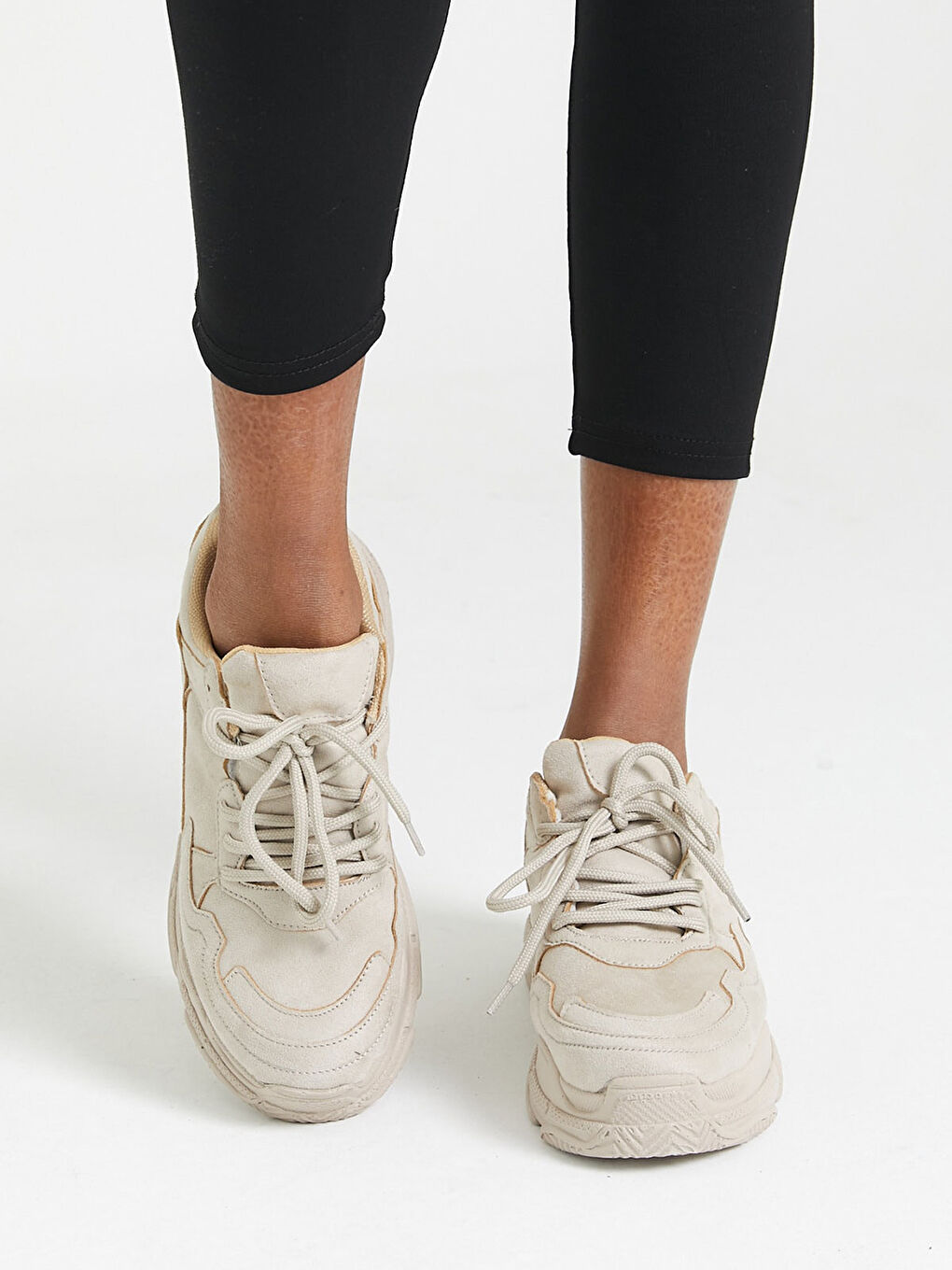 Bej Kalın Tabanlı Bağcıklı Kadın Aktif Spor Ayakkabı-8