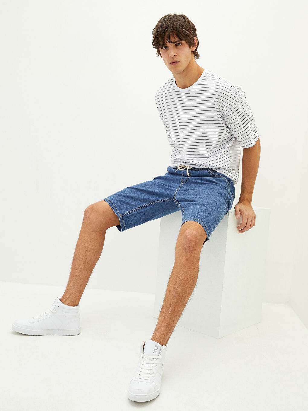 İndigo Standart Kalıp Erkek Jean Şort