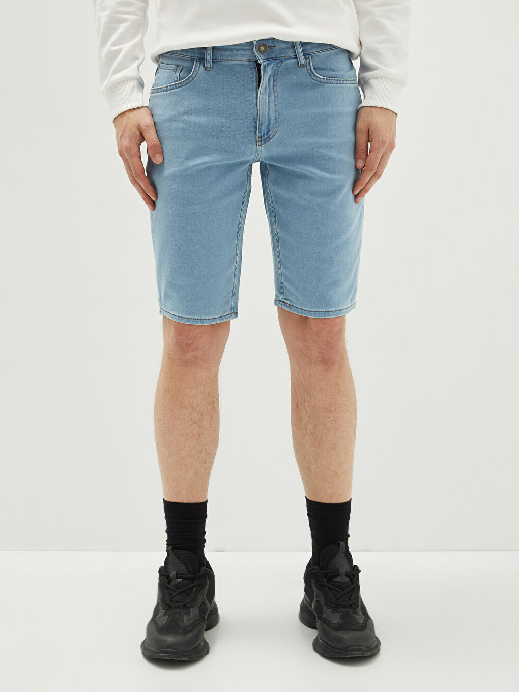 Standard Fit Men's Denim Shorts-3