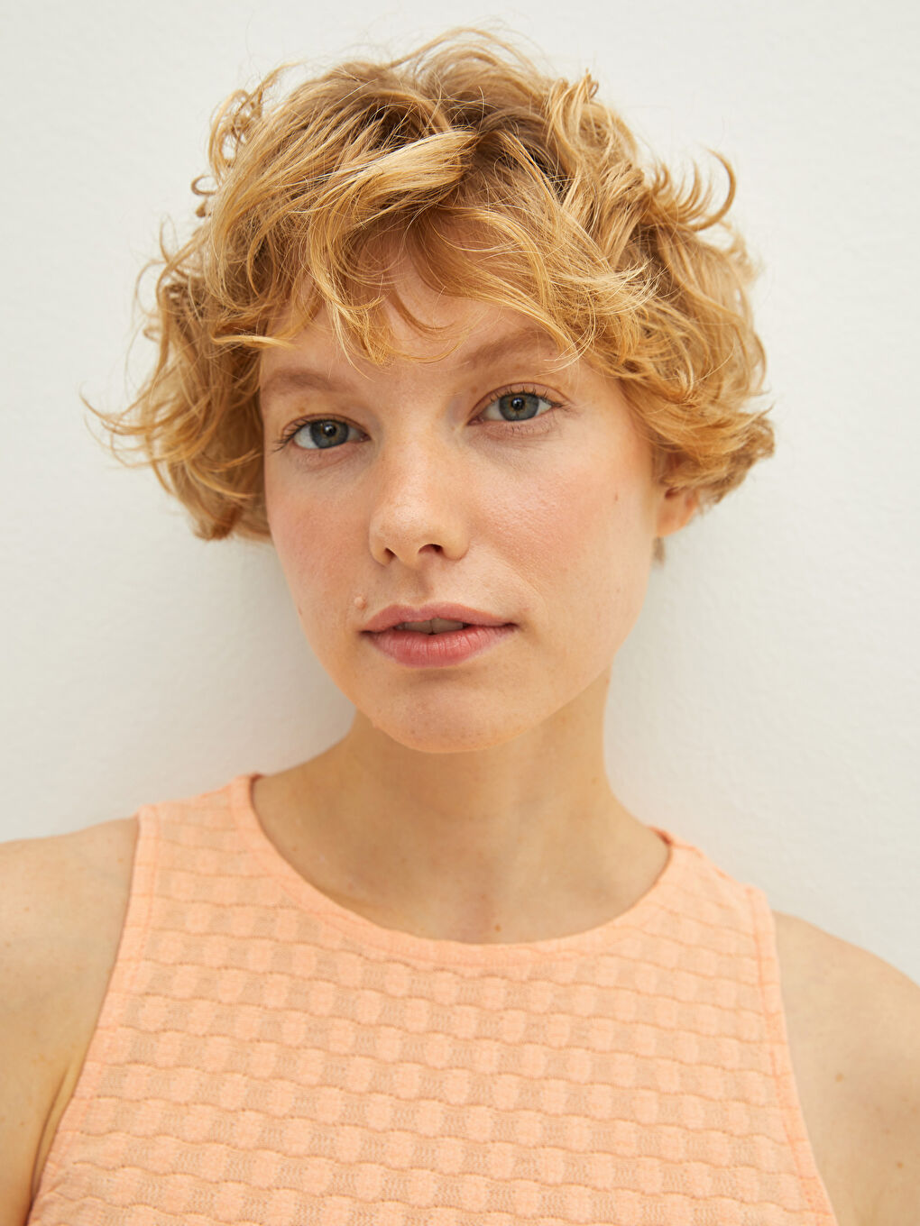 Mercan Bisiklet Yaka Kendinden Desenli Kadın Atlet-3