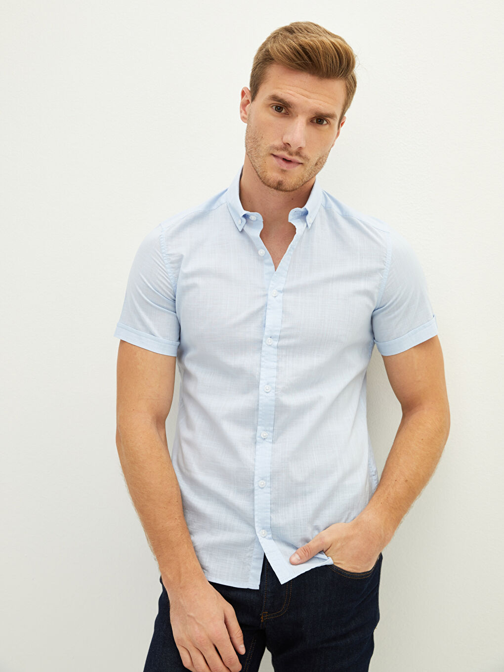 قميص رجالي كم قصير قطن بقصة رفيعة