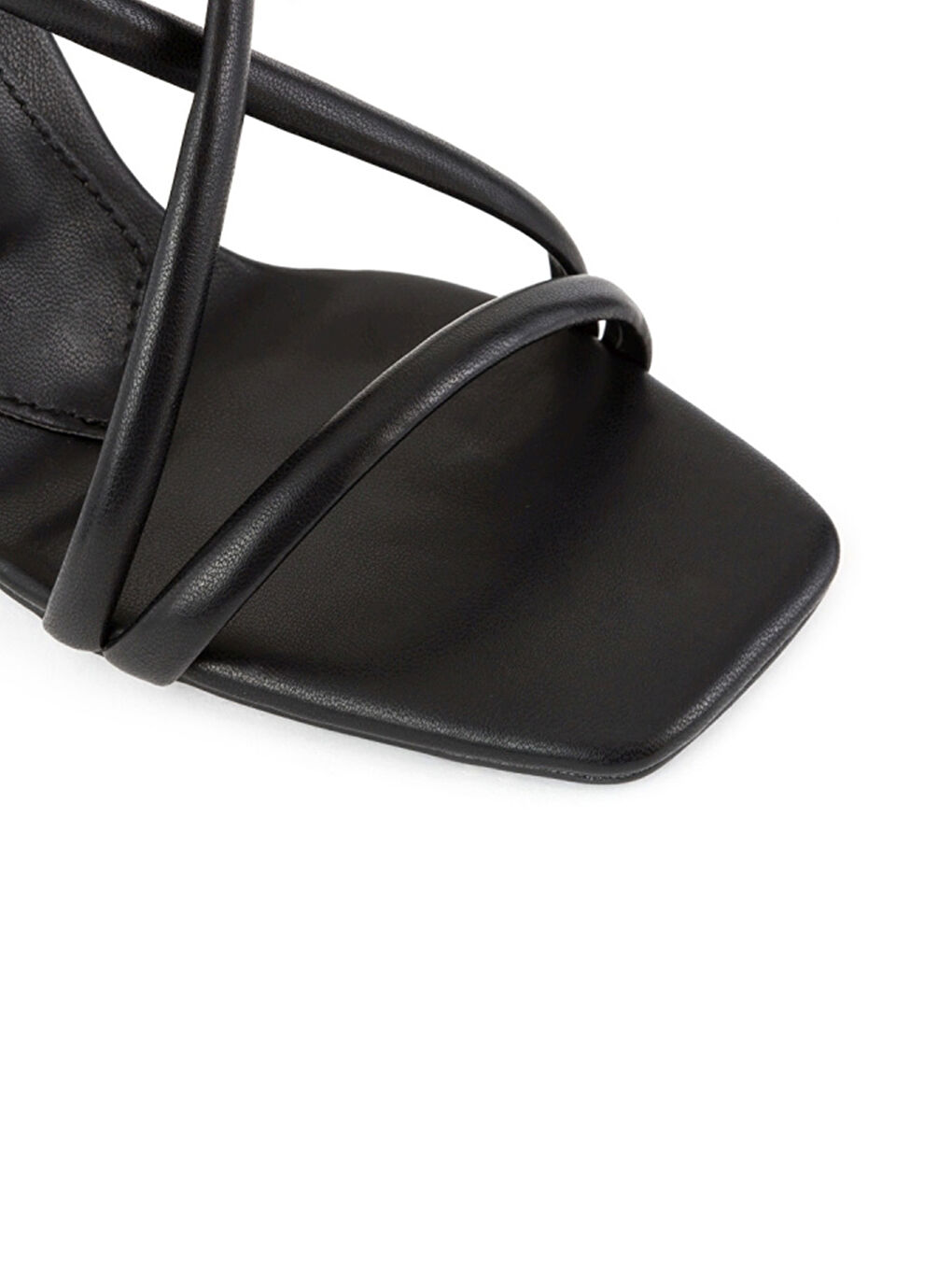 Siyah Çapraz Bantlı Kadın Topuklu Sandalet-5