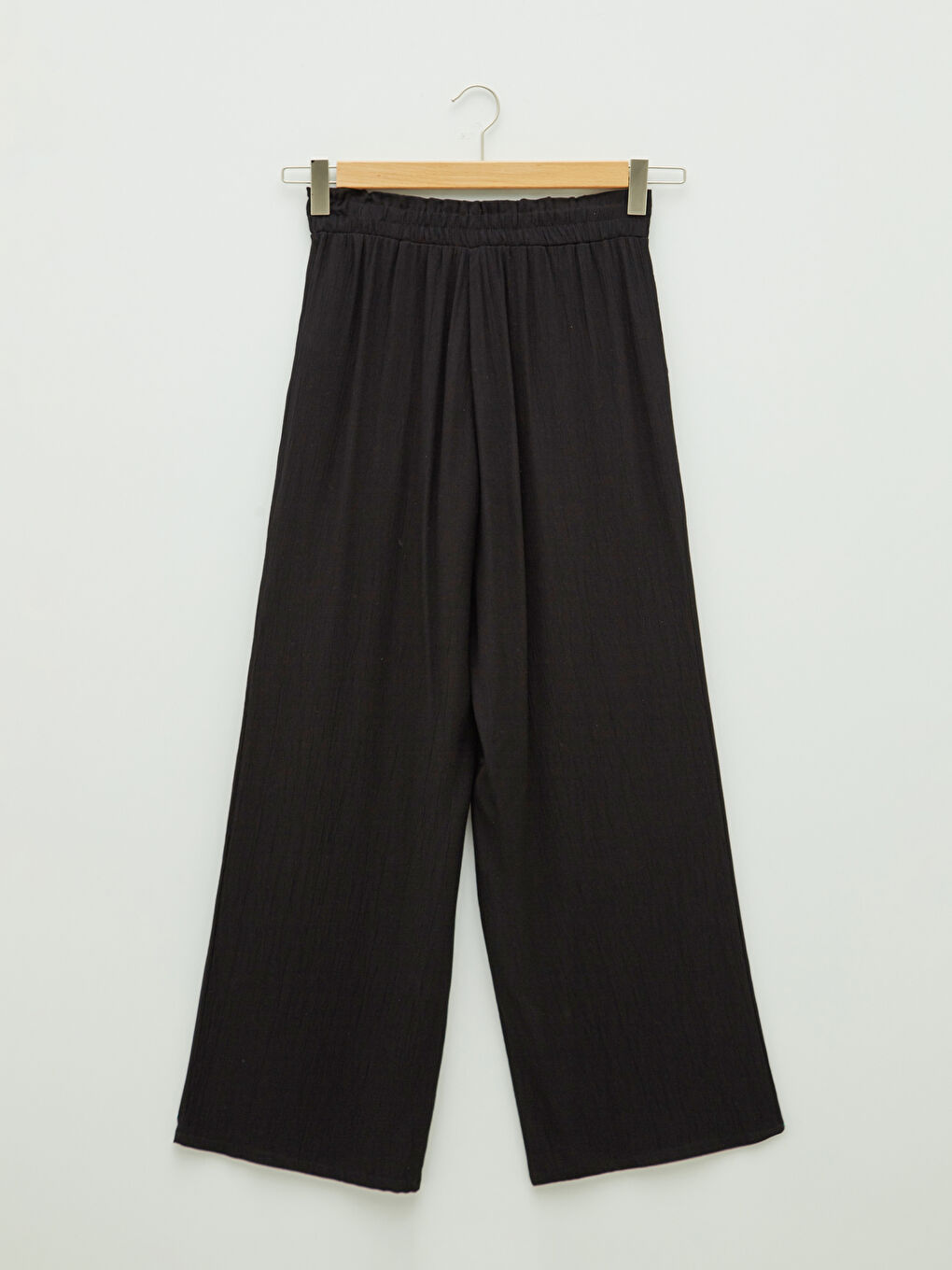 Панталони за Жени от Вискоза с Еластична Талия, Прави Крачоли и Детайлни Джобове-6