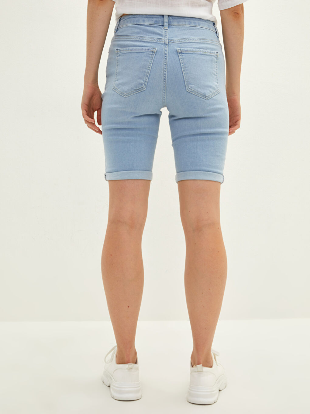LCW Jeans Basic Pamuklu Kadın Jean Şort -S1MI00Z8-311