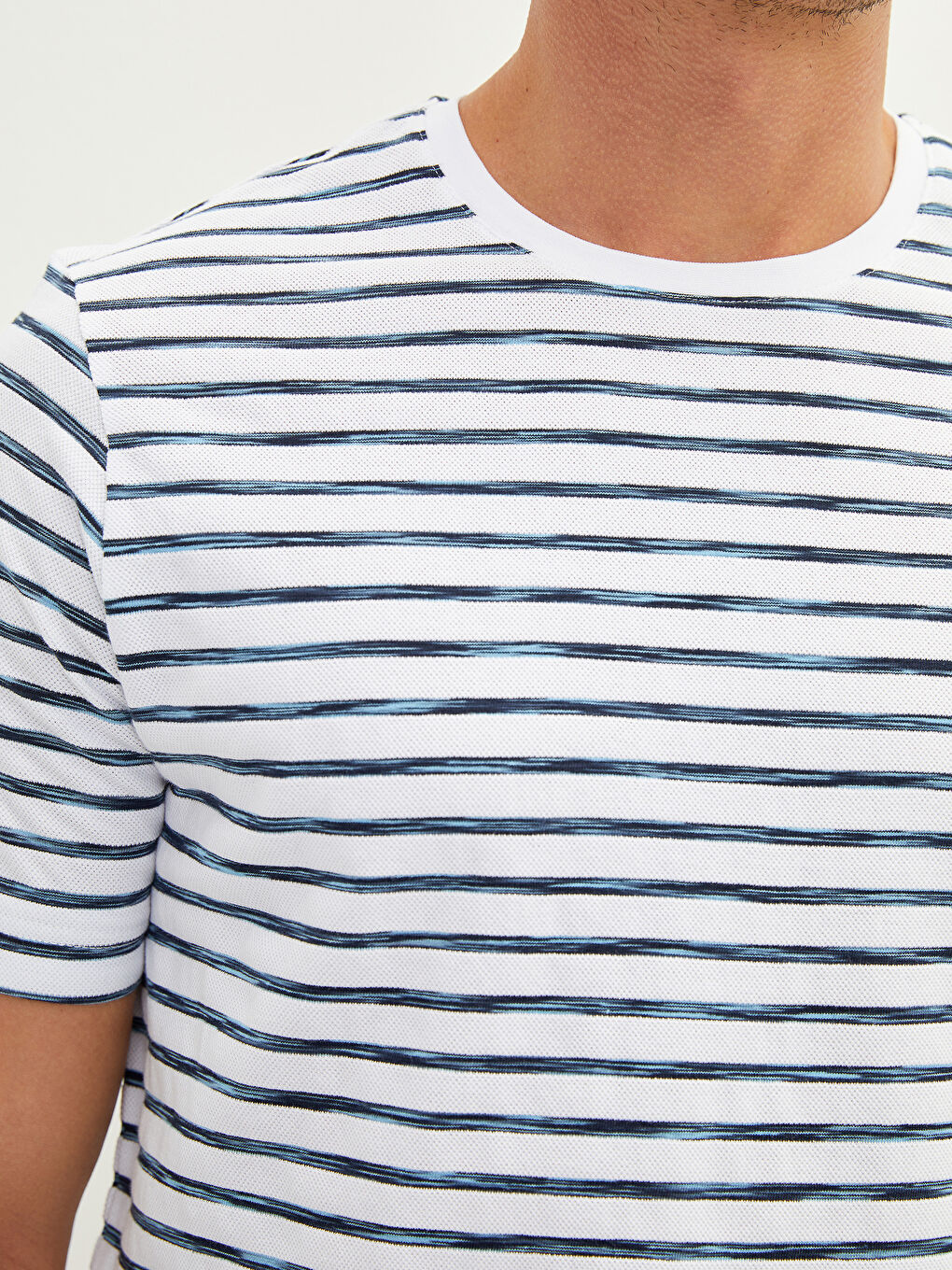 تي شيرت رجالي ياقة دائرية كم قصير مخطط جيرسي-2