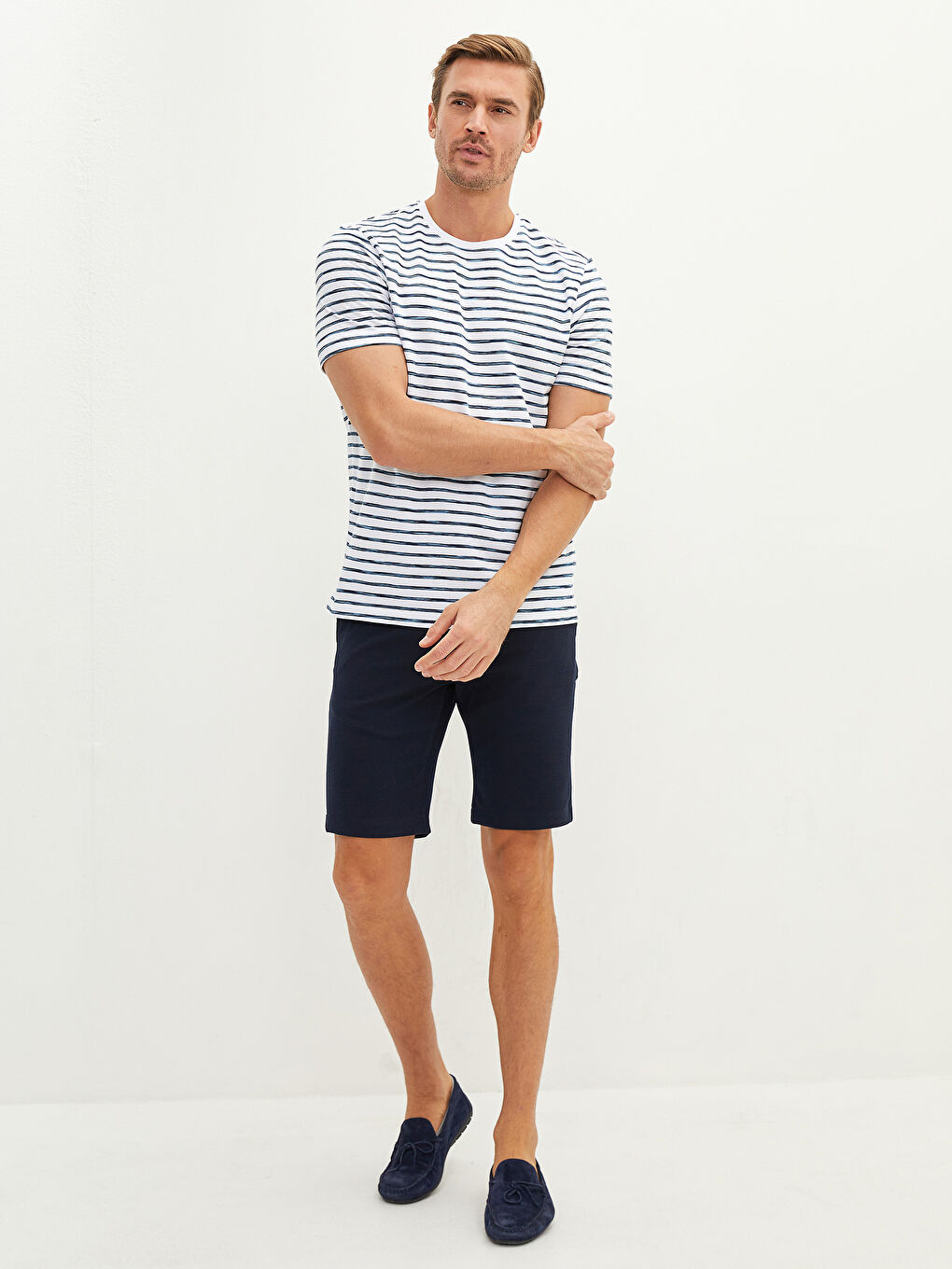 تي شيرت رجالي ياقة دائرية كم قصير مخطط جيرسي-3