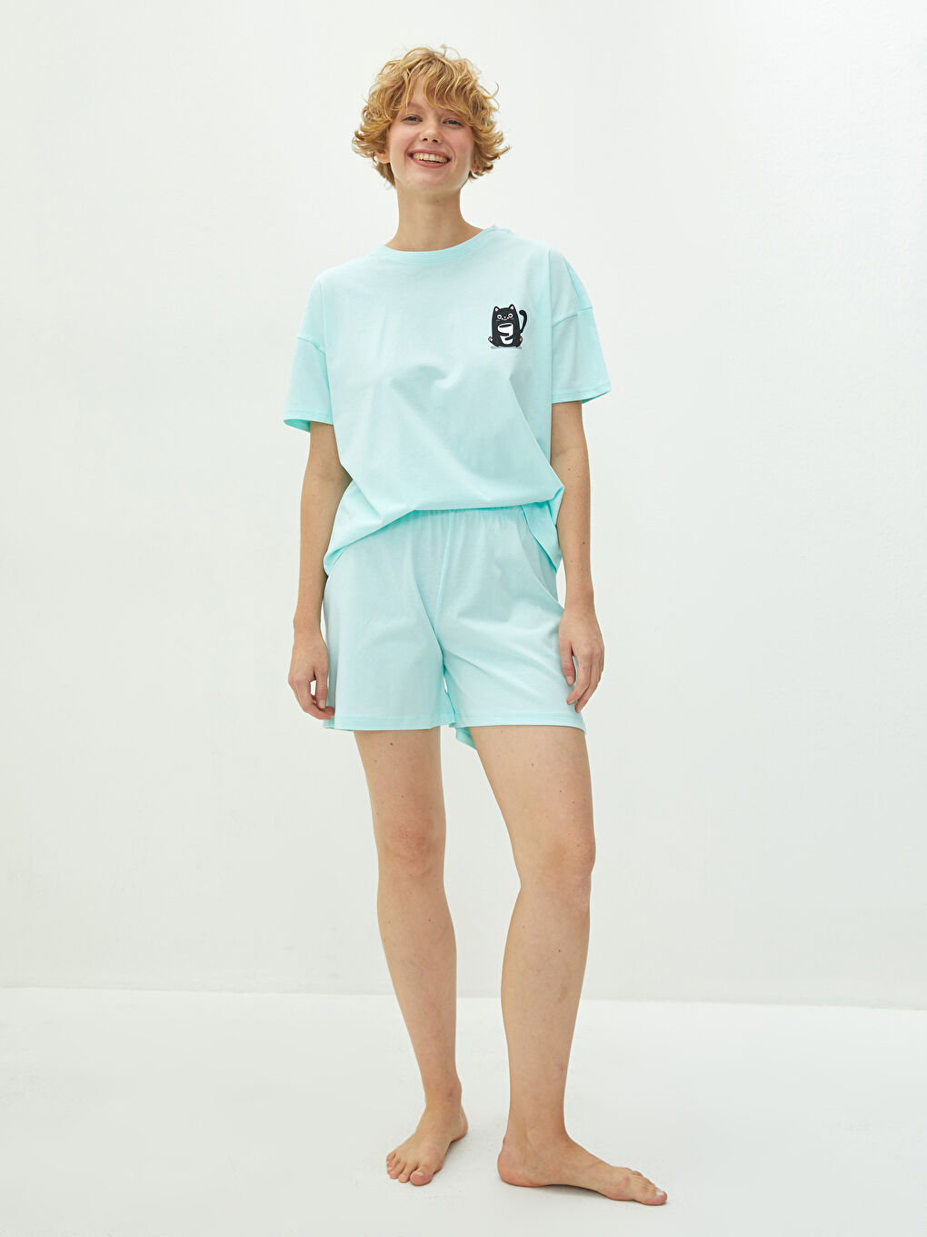 Turkuaz Bisiklet Yaka Baskılı Kısa Kollu Pamuklu Kadın Şortlu Pijama Takımı-3
