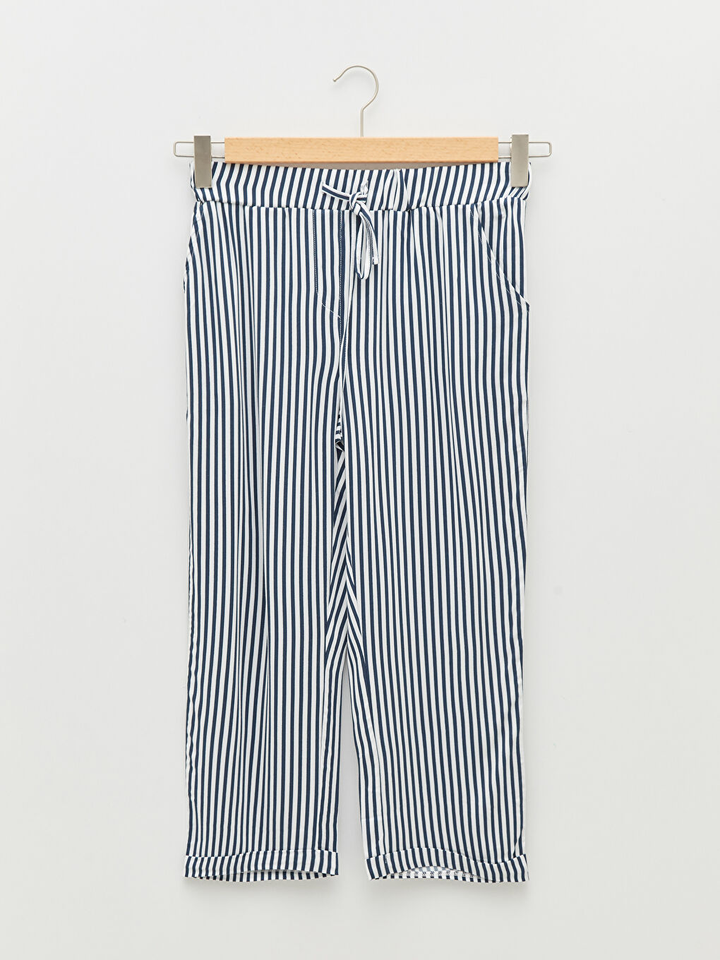 Elastic Waist Striped Pocket Detailed Belmando Fabric Women's Capri -S1MM48Z8-LGS