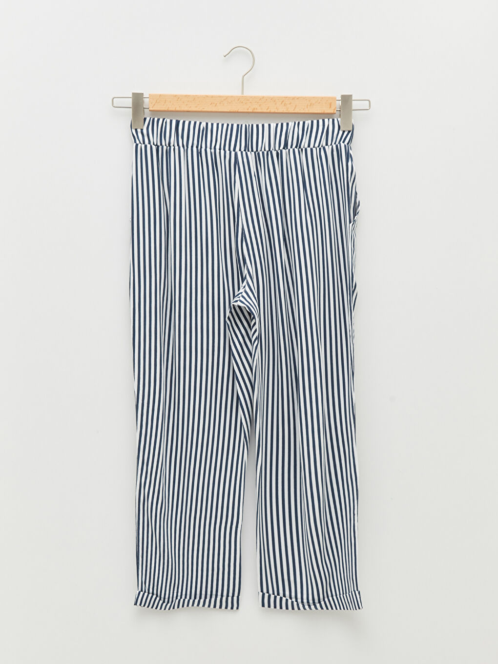 Elastic Waist Striped Pocket Detailed Belmando Fabric Women's Capri -S1MM48Z8-LGS