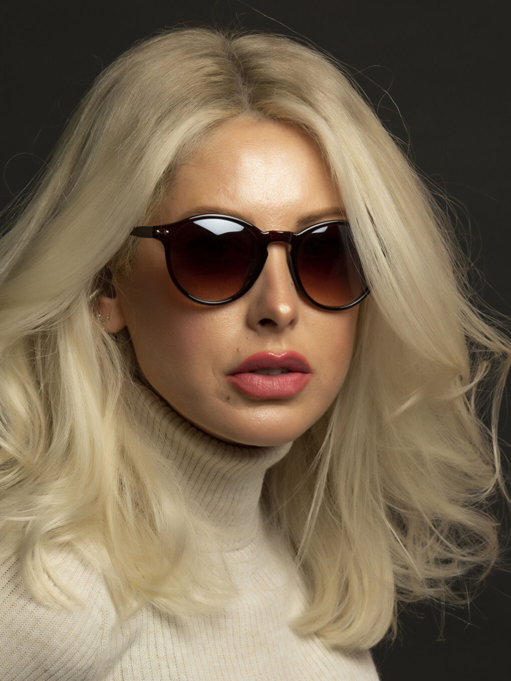 POLO UK Lunettes de Soleil Femme à Monture Ronde-2