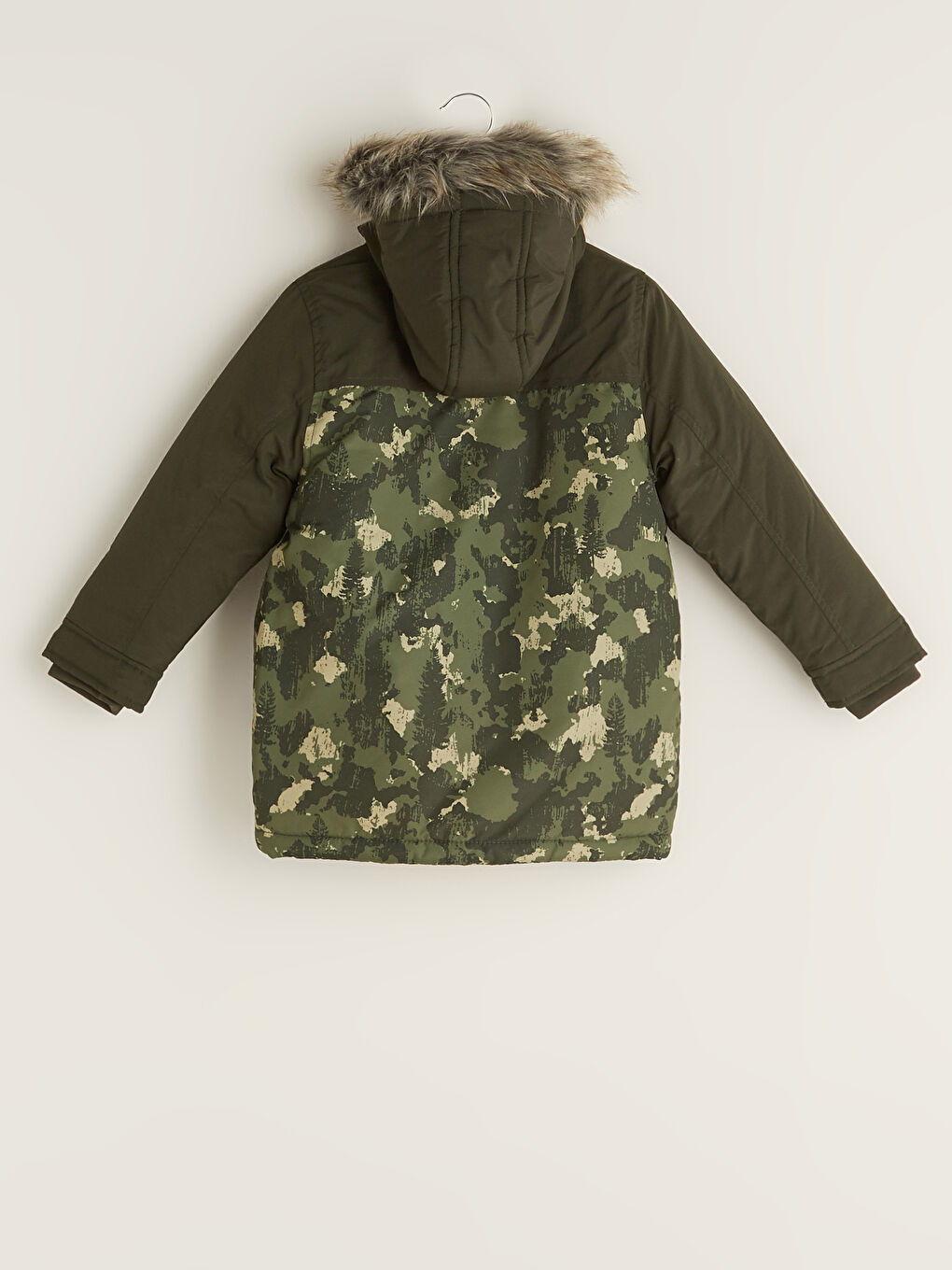 LCW Kids Manteau Épais à Capuche Imprimé Camouflage pour Garçon -W10026Z4-LS6