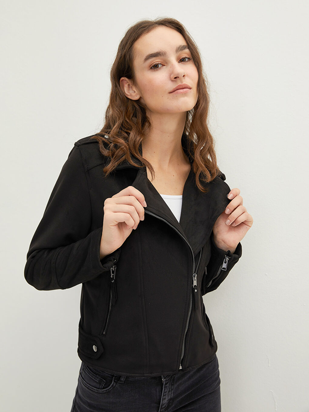 Siyah Biker Yaka Düz Fermuarlı Uzun Kollu Süet Kadın Mont-1