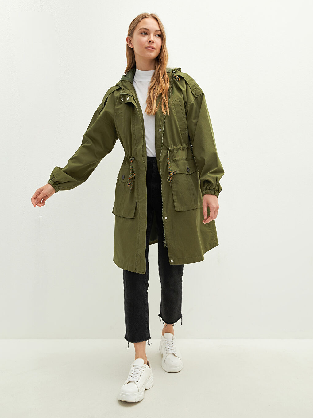 Parka Pour Femmes Surdimensionné Uni À Capuche Et Manches Longues Avec Poches-3