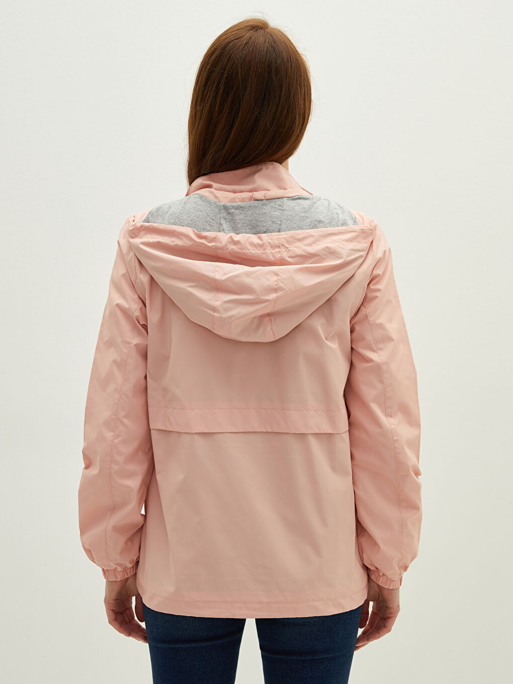 Әйелдерге арналған капюшонды жағалы стандартты пішім ұзын жеңді найзағайлы жаңбырға арналған күрте-4