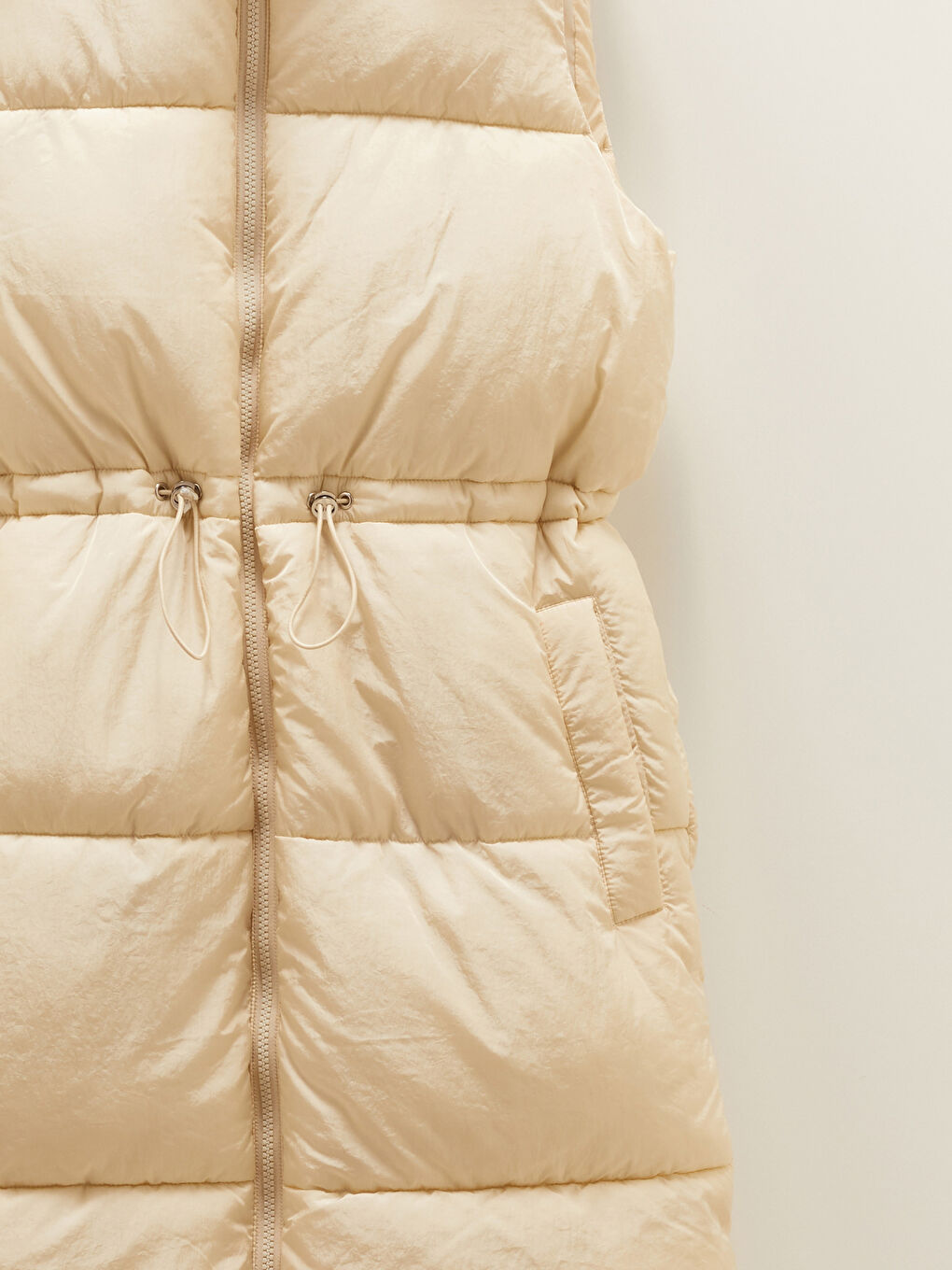 Hooded Collar Regular Sleeveless Pocket Detailed Women's Down Vest-7