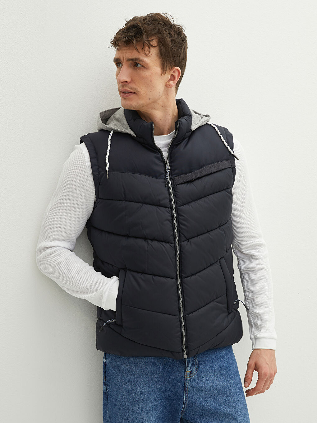 Slim Fit Hooded Slim Men's Puffer Vest-2