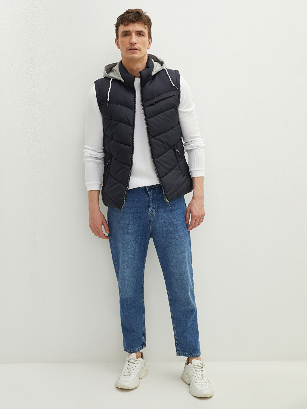 Slim Fit Hooded Slim Men's Puffer Vest-5