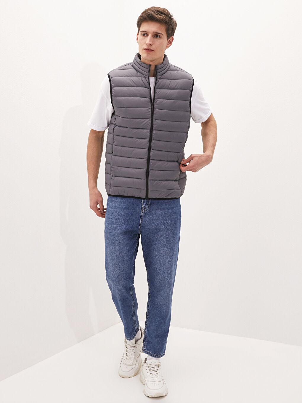 Gri Slim Fit Dik Yaka Erkek Şişme Yelek-4