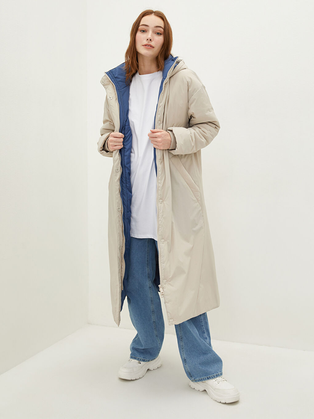 Пуховик с капюшоном, прямой, с длинным рукавом, с карманами, для женщин-3