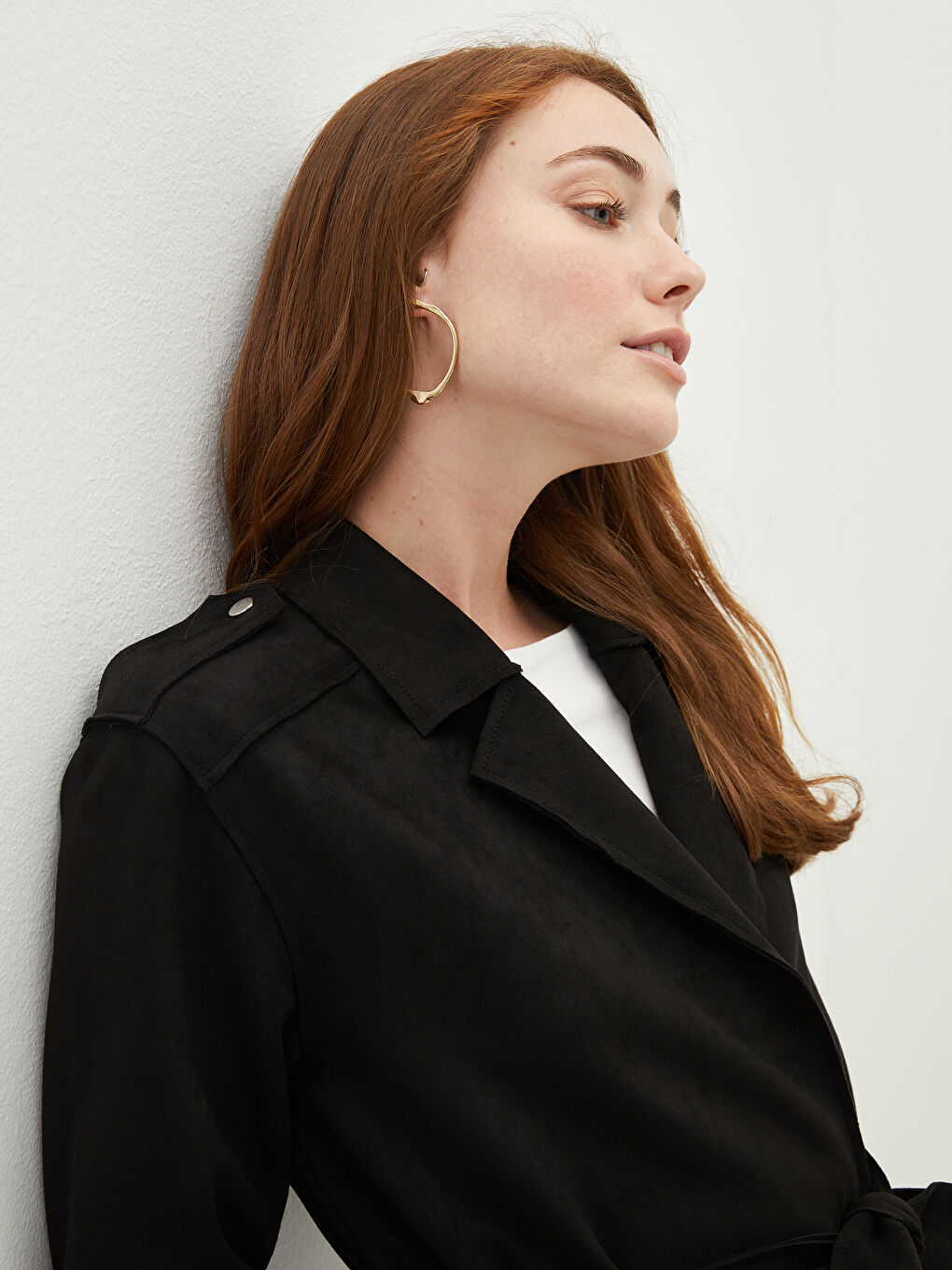 Тренч Женский Замшевый с Поясом, Длинными Рукавами и Кнопками-2