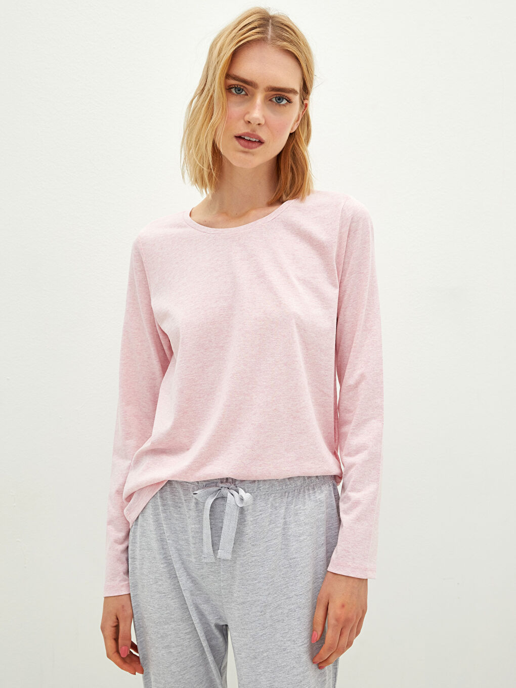 Gri Bisiklet Yaka Düz Uzun Kollu Kadın Pijama Takımı-3